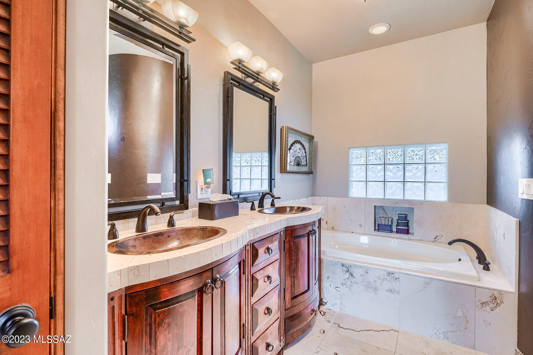 Sabino Sands (1-9) - Residential