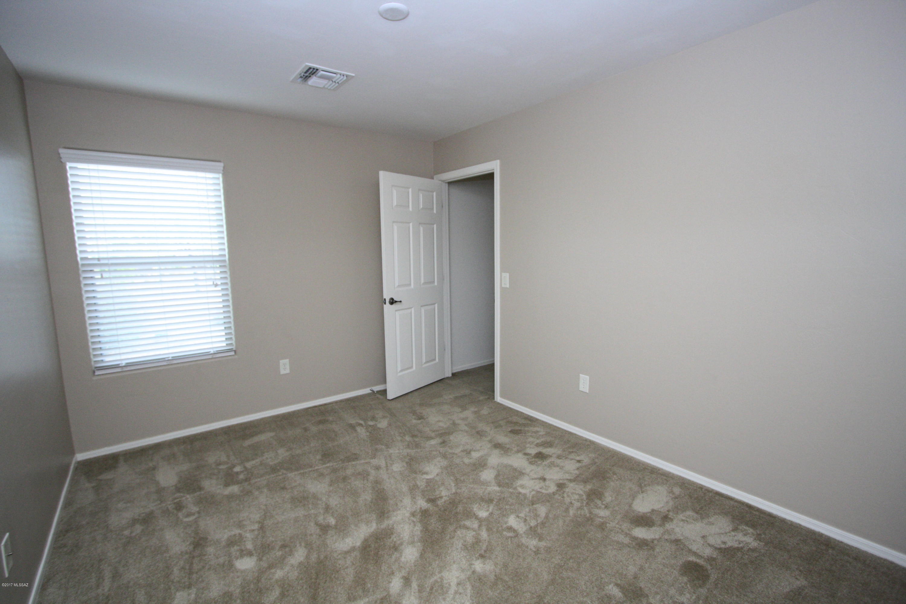 Continental Reserve Blk. 16B (1-86) - Residential Lease