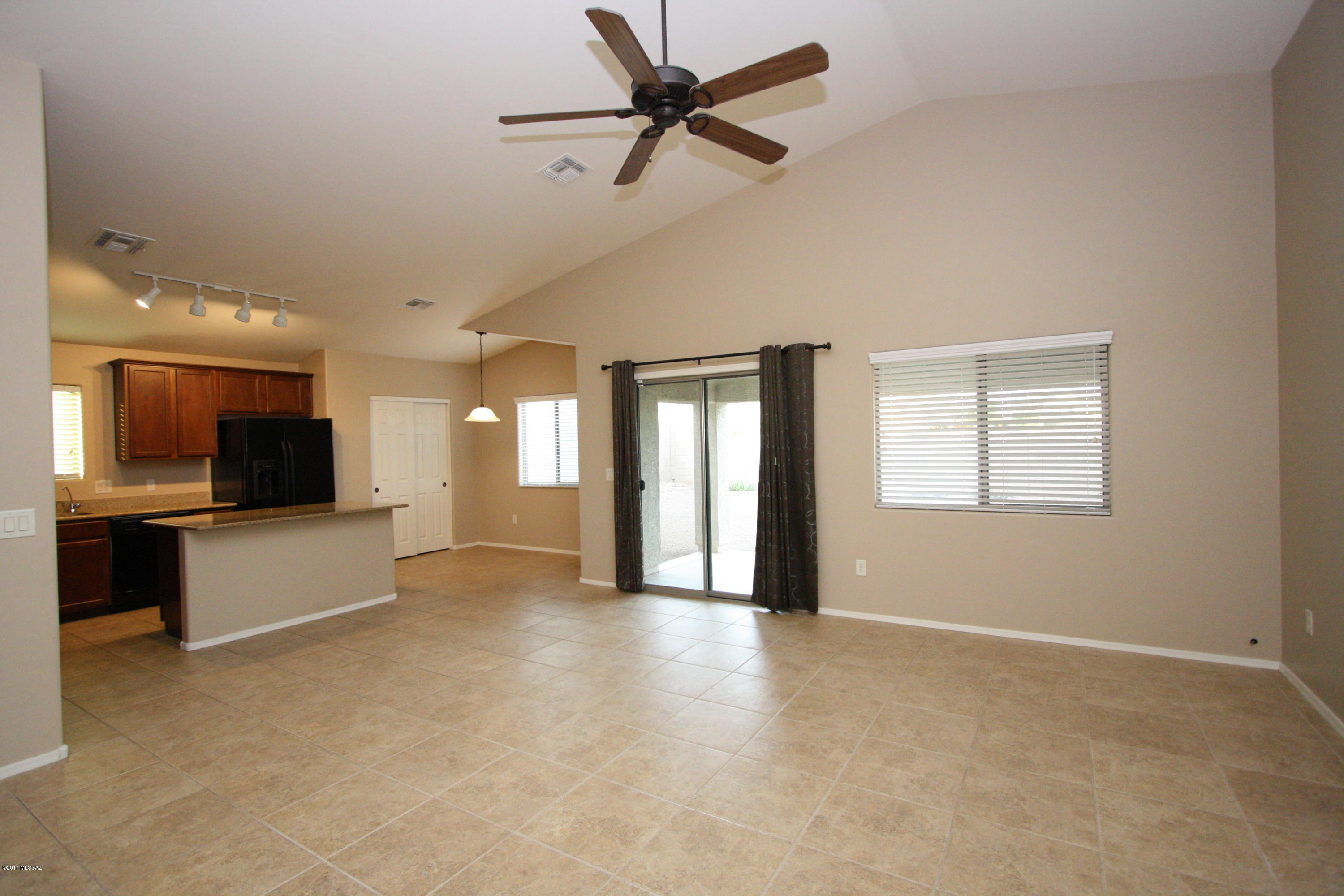 Continental Reserve Blk. 16B (1-86) - Residential Lease