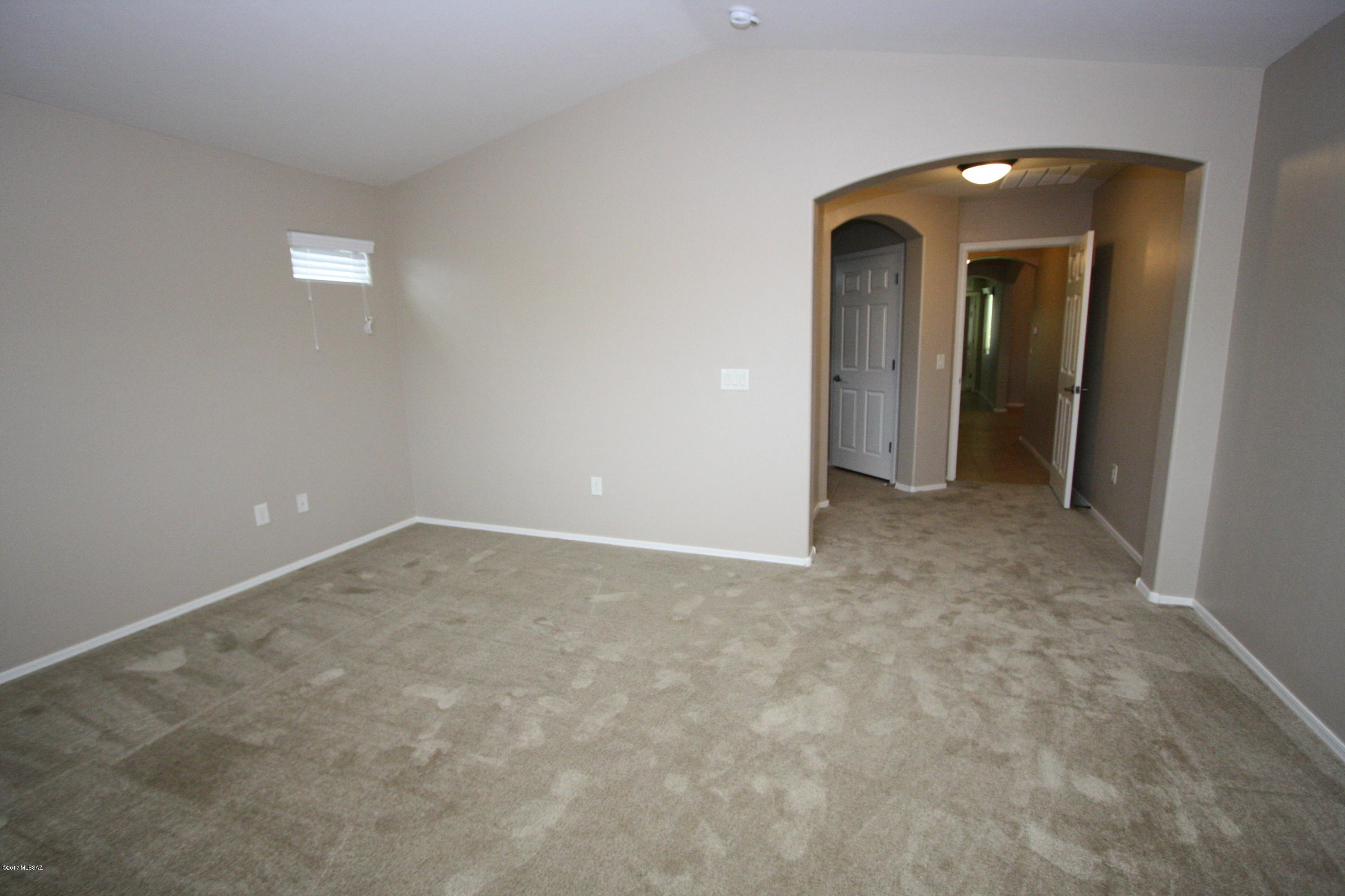 Continental Reserve Blk. 16B (1-86) - Residential Lease