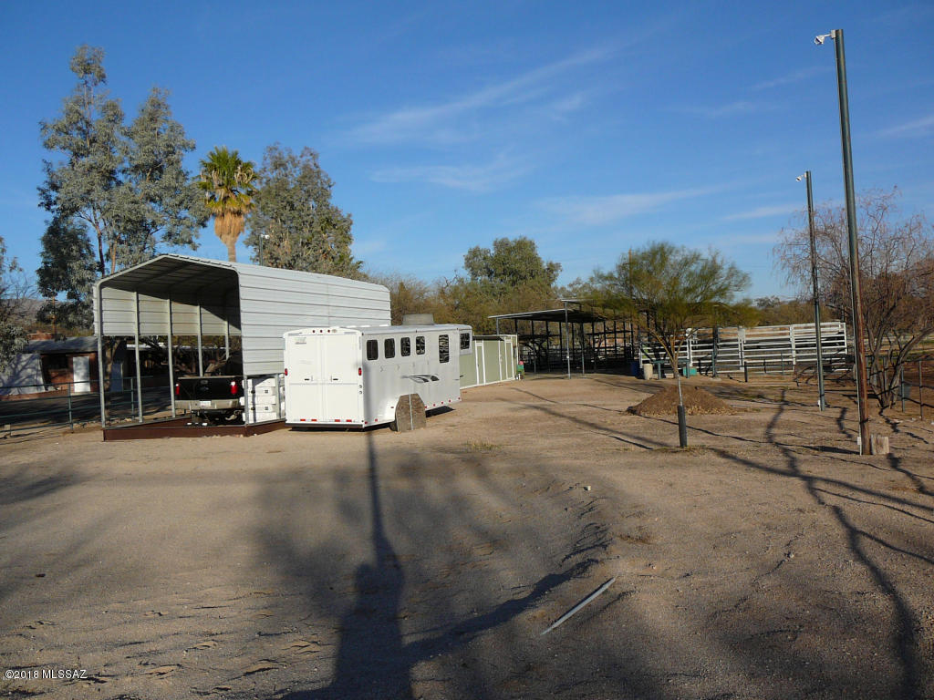 Tanque Verde Country Estates - Residential