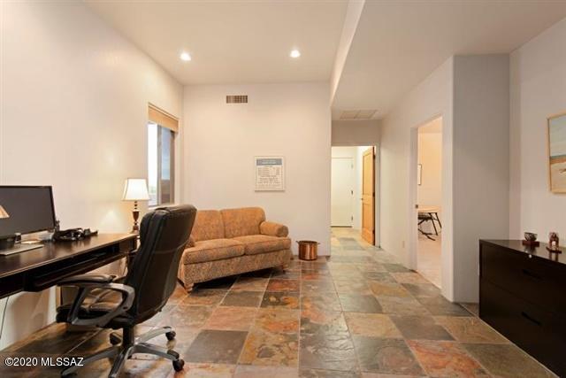 Coyote Creek (1-395) - Residential