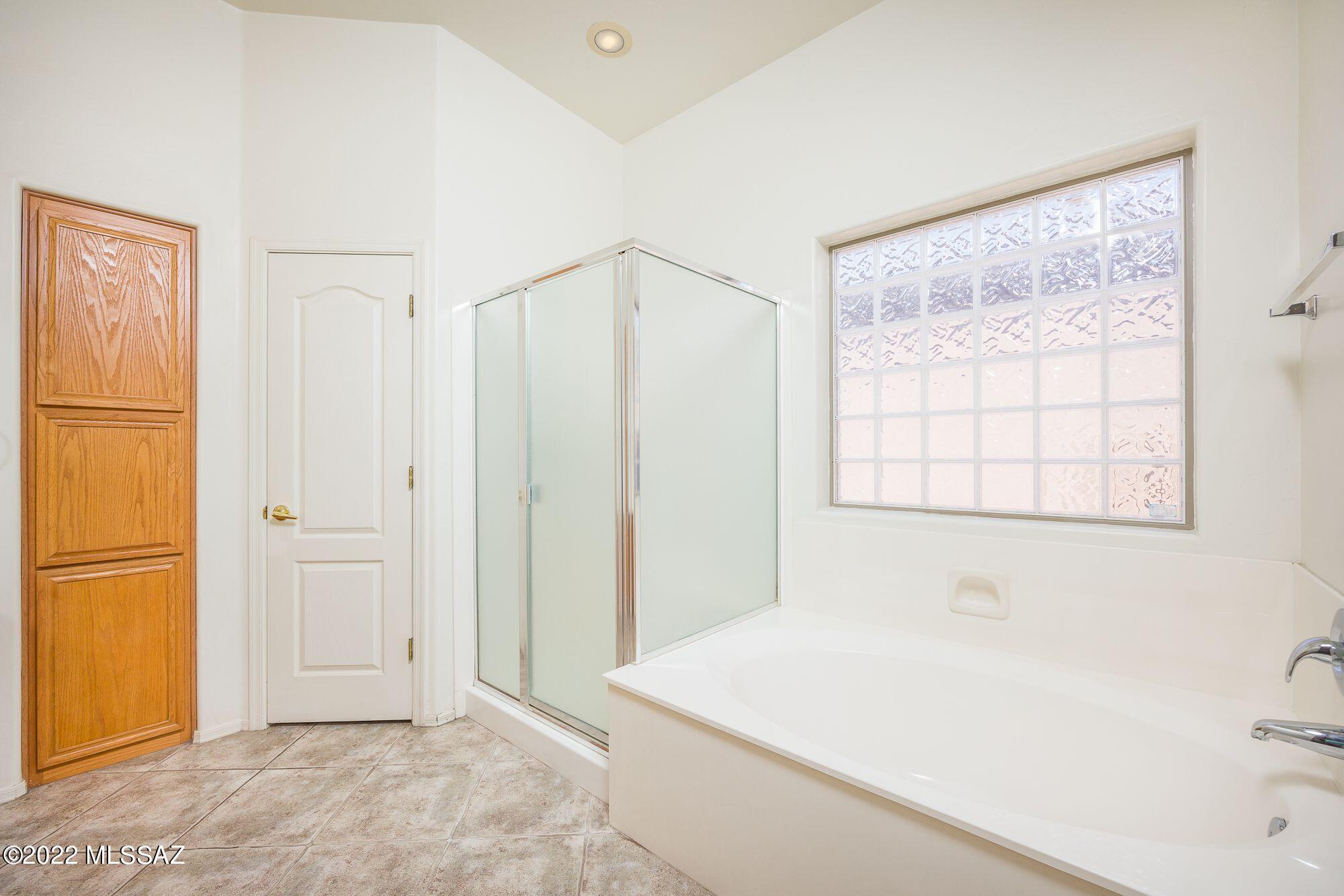 Sierra Crest (1-146) - Residential Lease