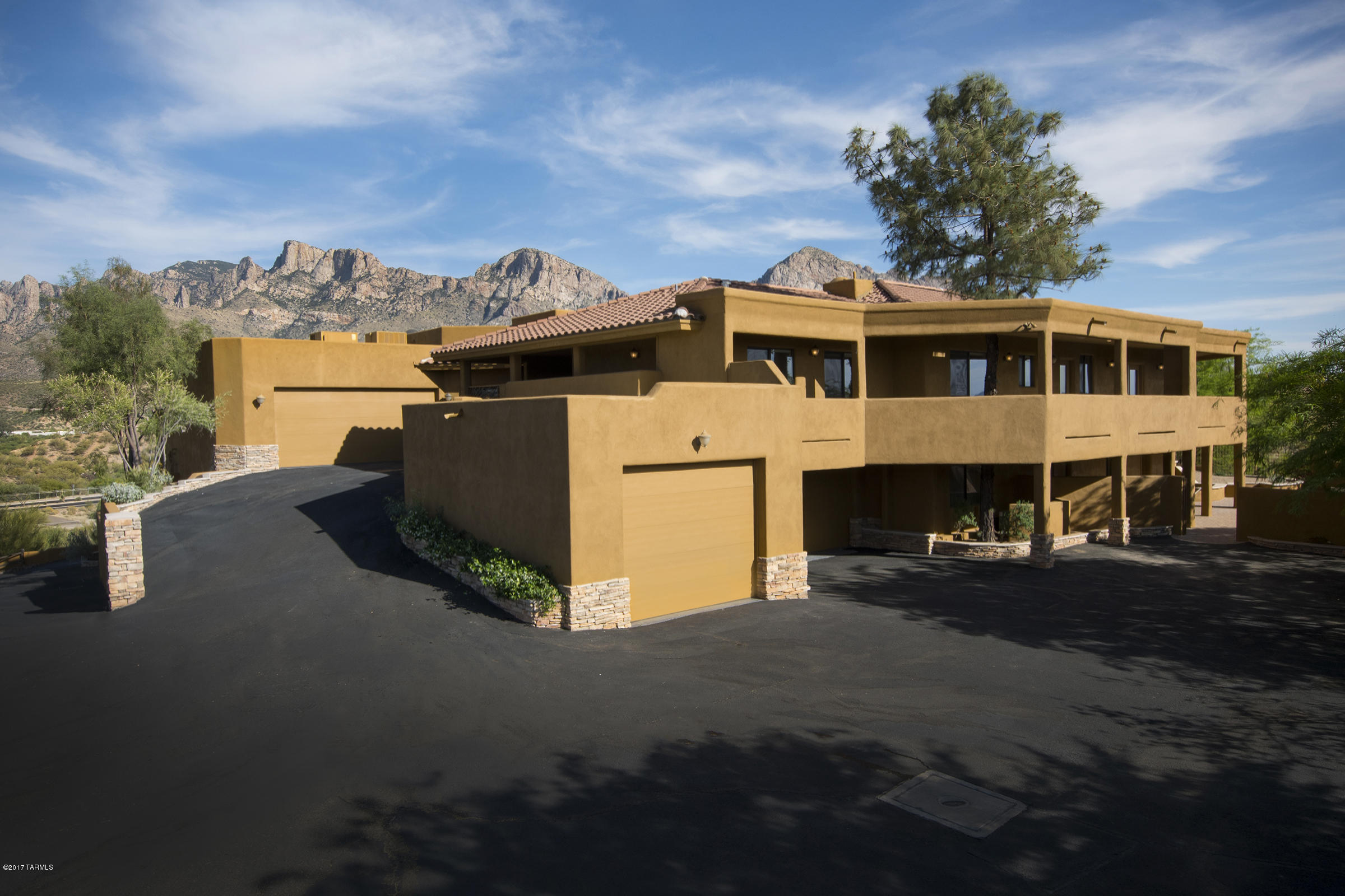 Canada Del Oro Estates - Residential