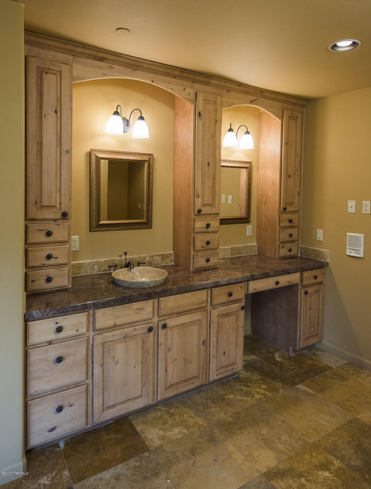 Canada Del Oro Estates - Residential