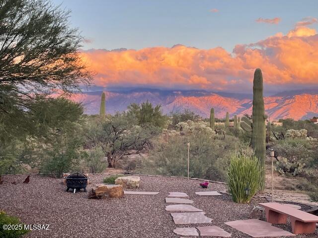 1735 SF covered patios, 3.3 acres