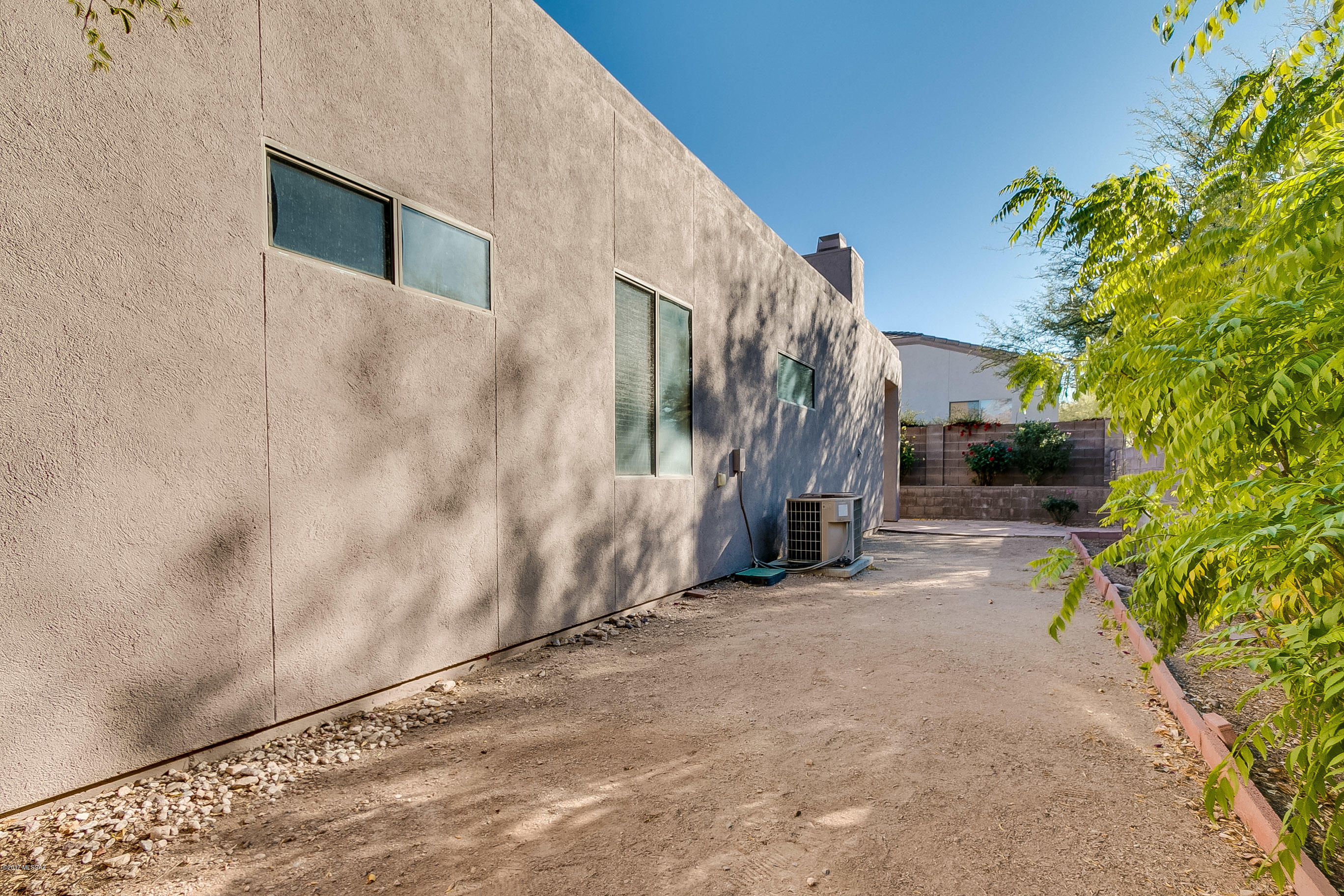 Rancho Esperero (1-343) - Residential
