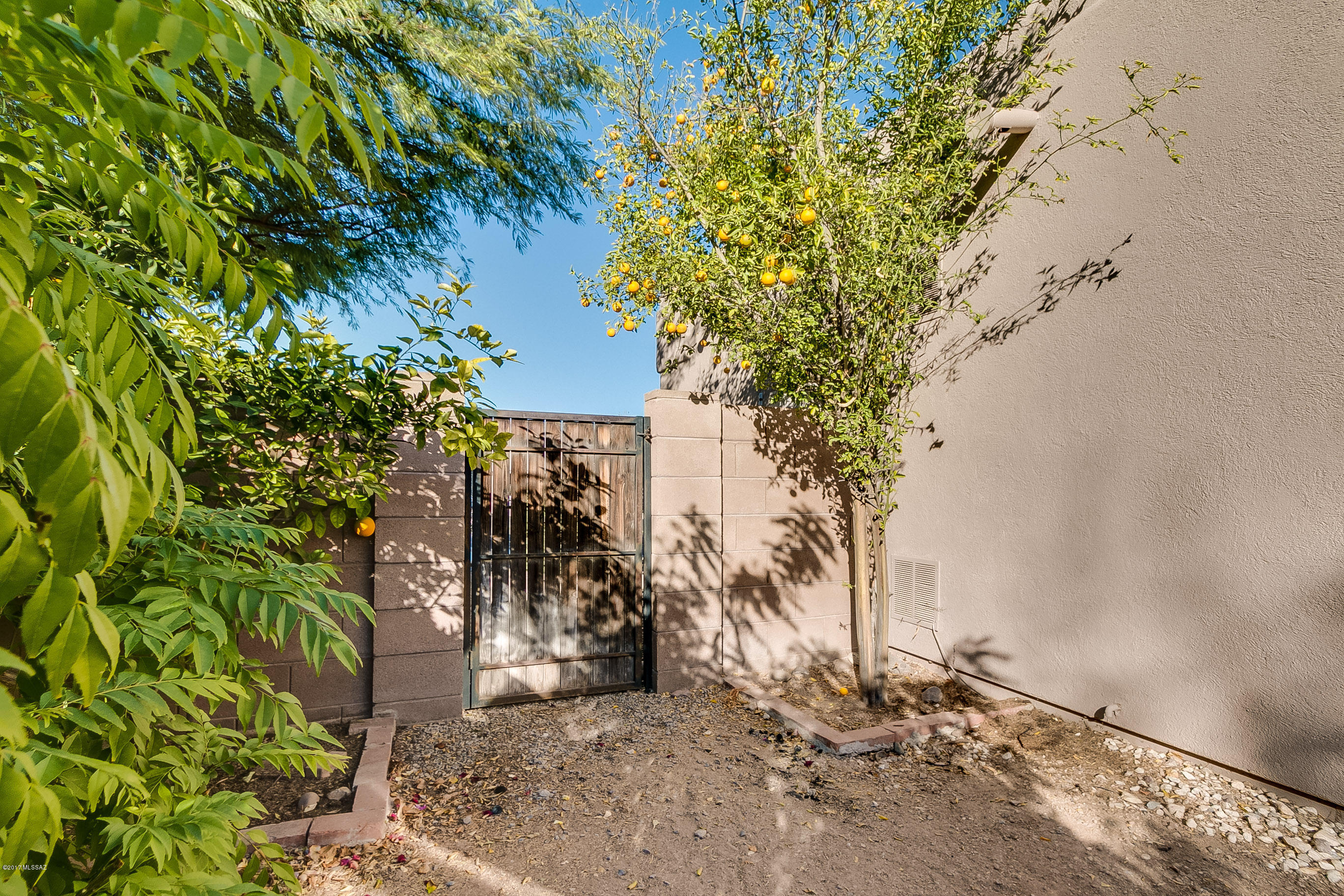 Rancho Esperero (1-343) - Residential