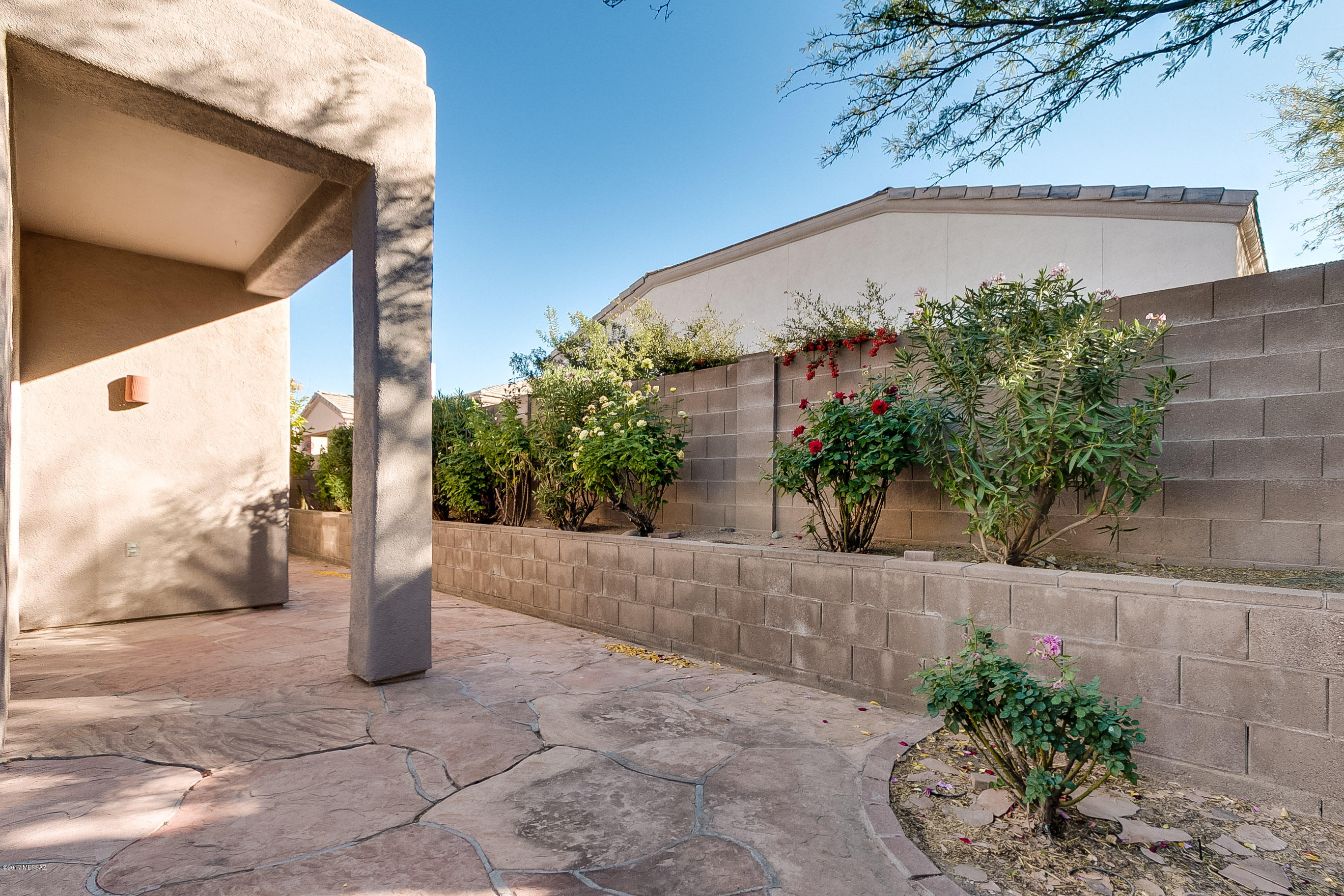 Rancho Esperero (1-343) - Residential