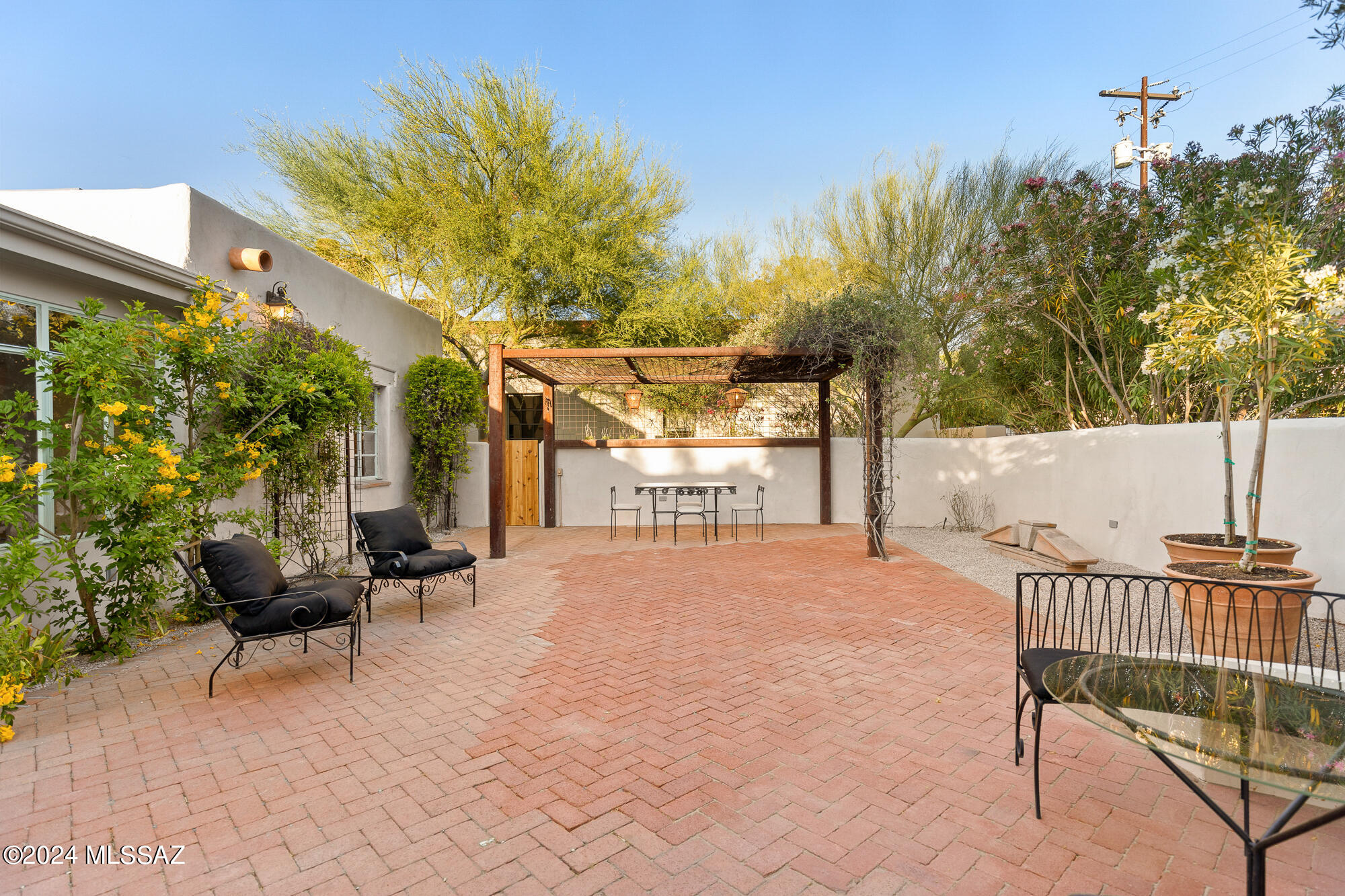 El Montevideo Estates - Residential
