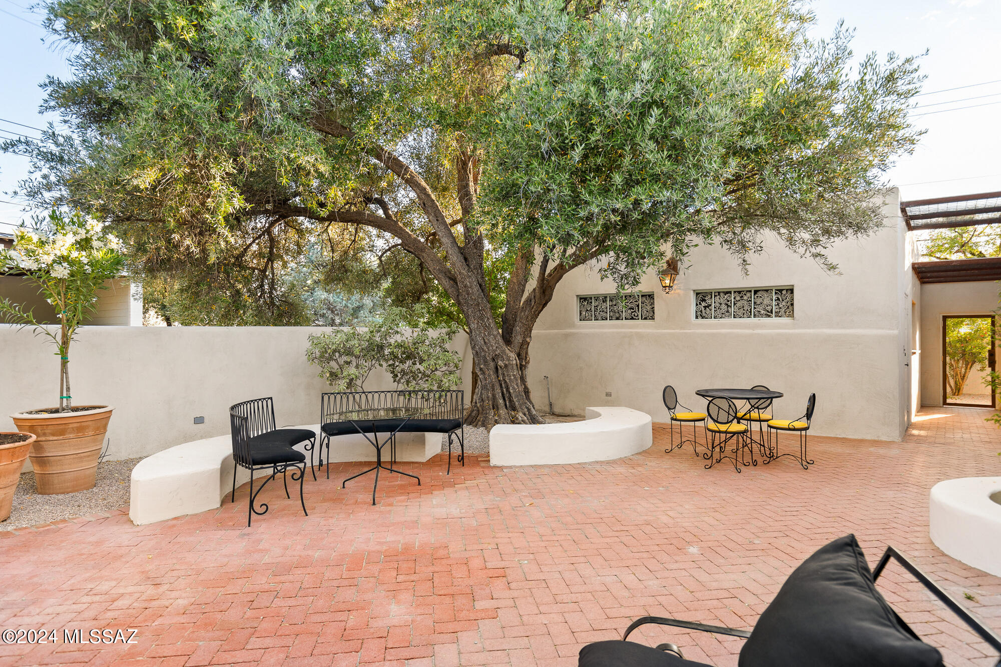 El Montevideo Estates - Residential