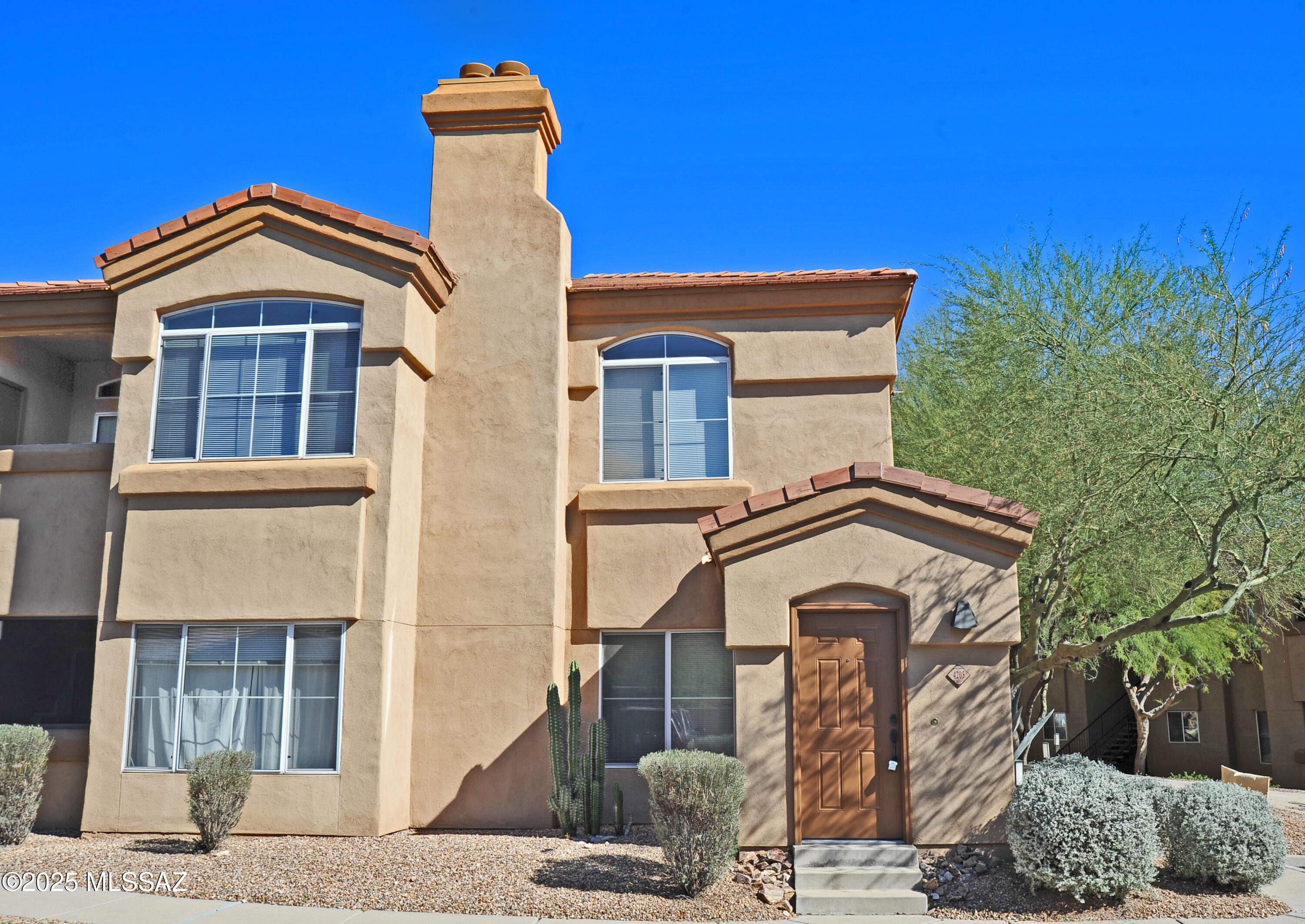 Pinnacle Canyon Condominium - Residential