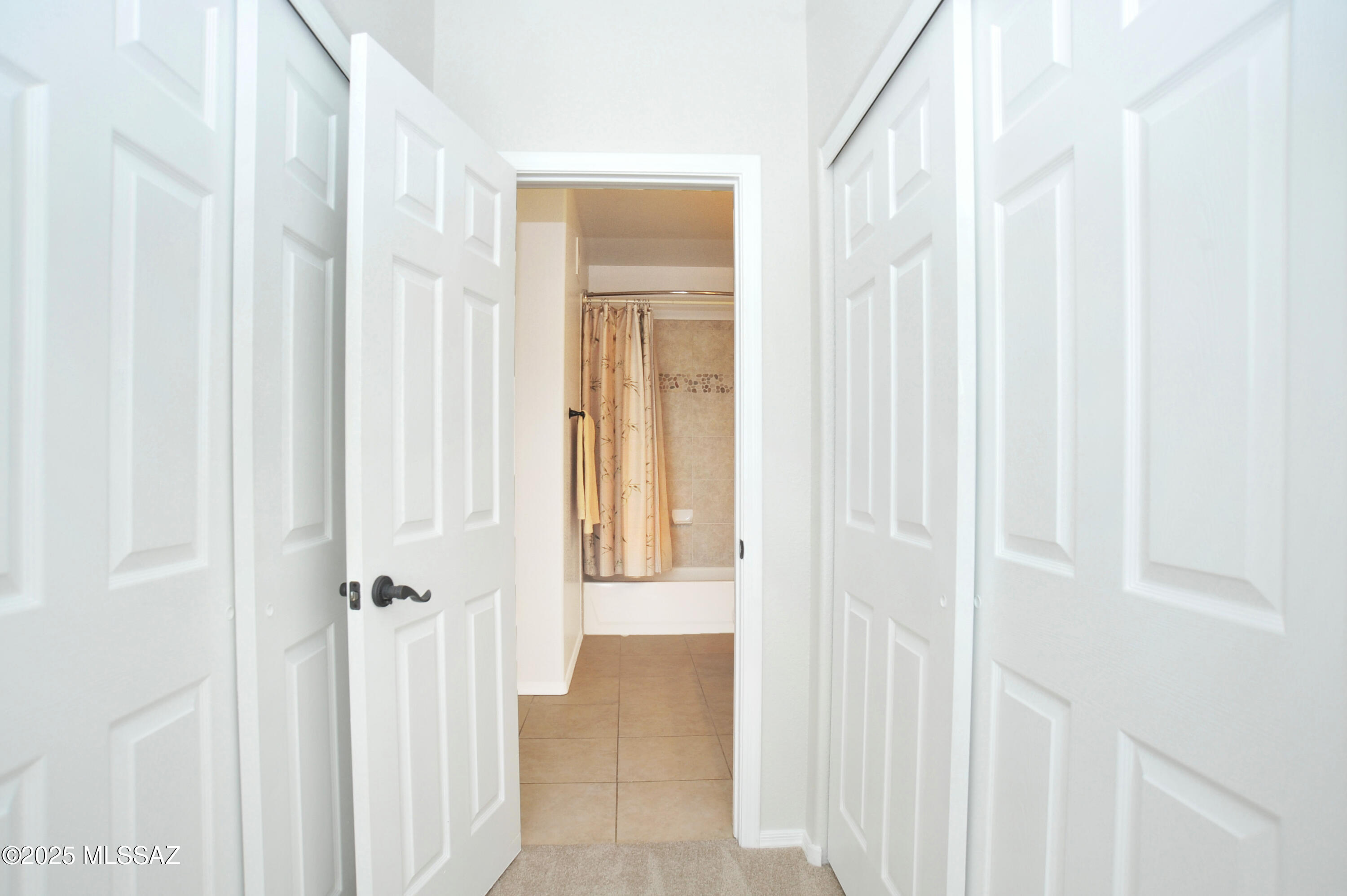 Pinnacle Canyon Condominium - Residential