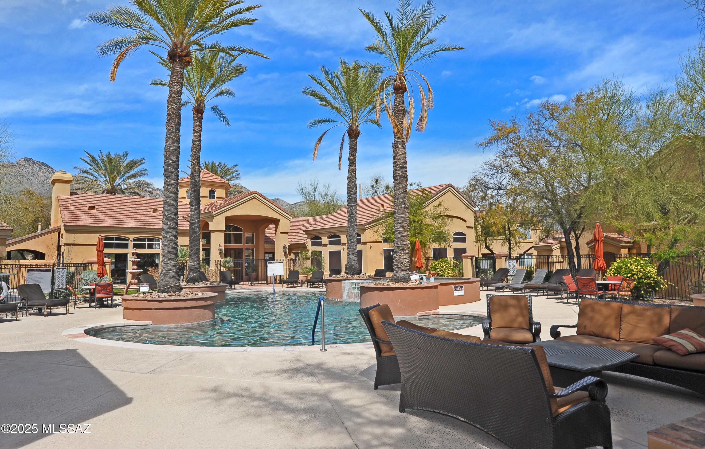 Pinnacle Canyon Condominium - Residential