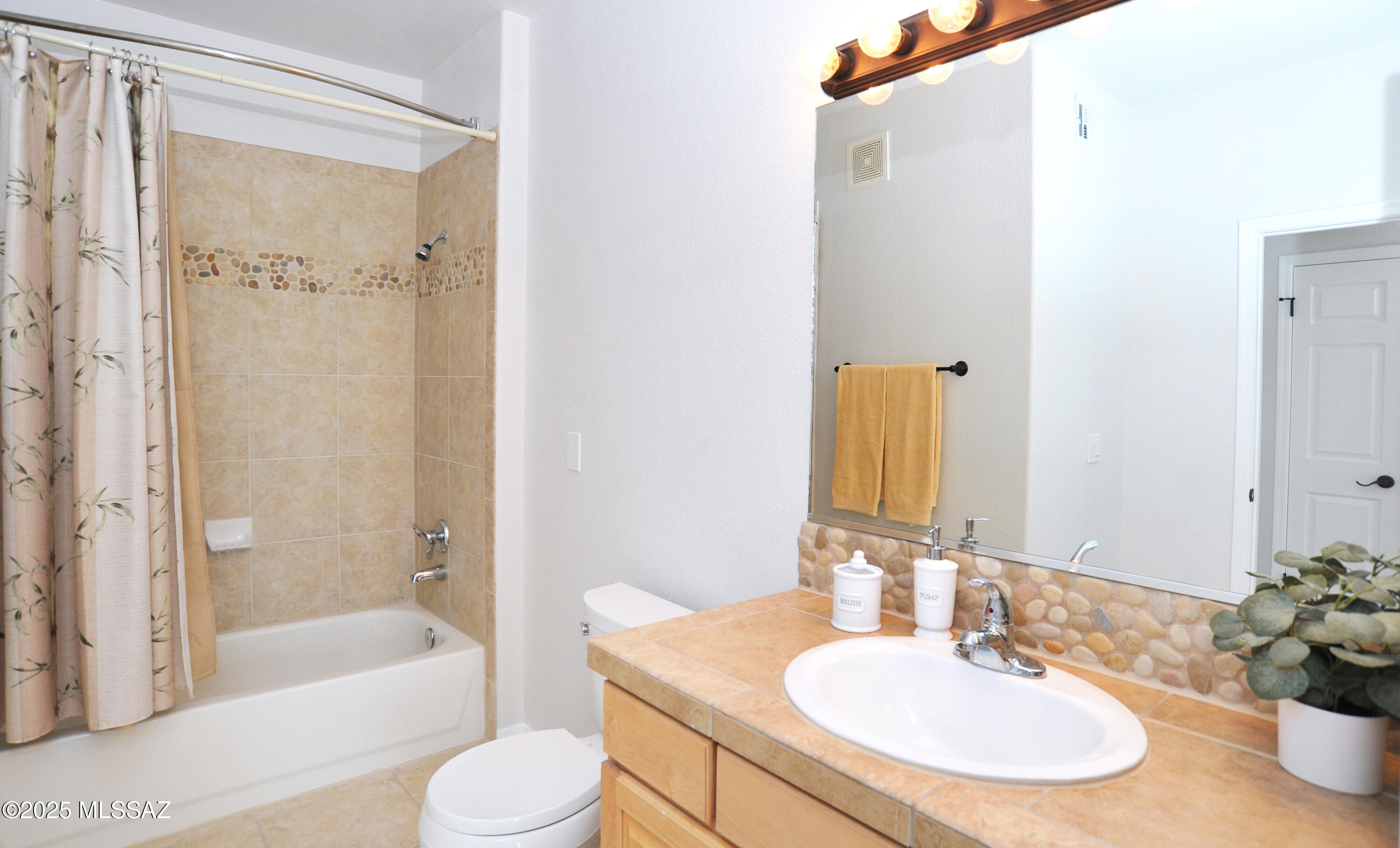 Pinnacle Canyon Condominium - Residential