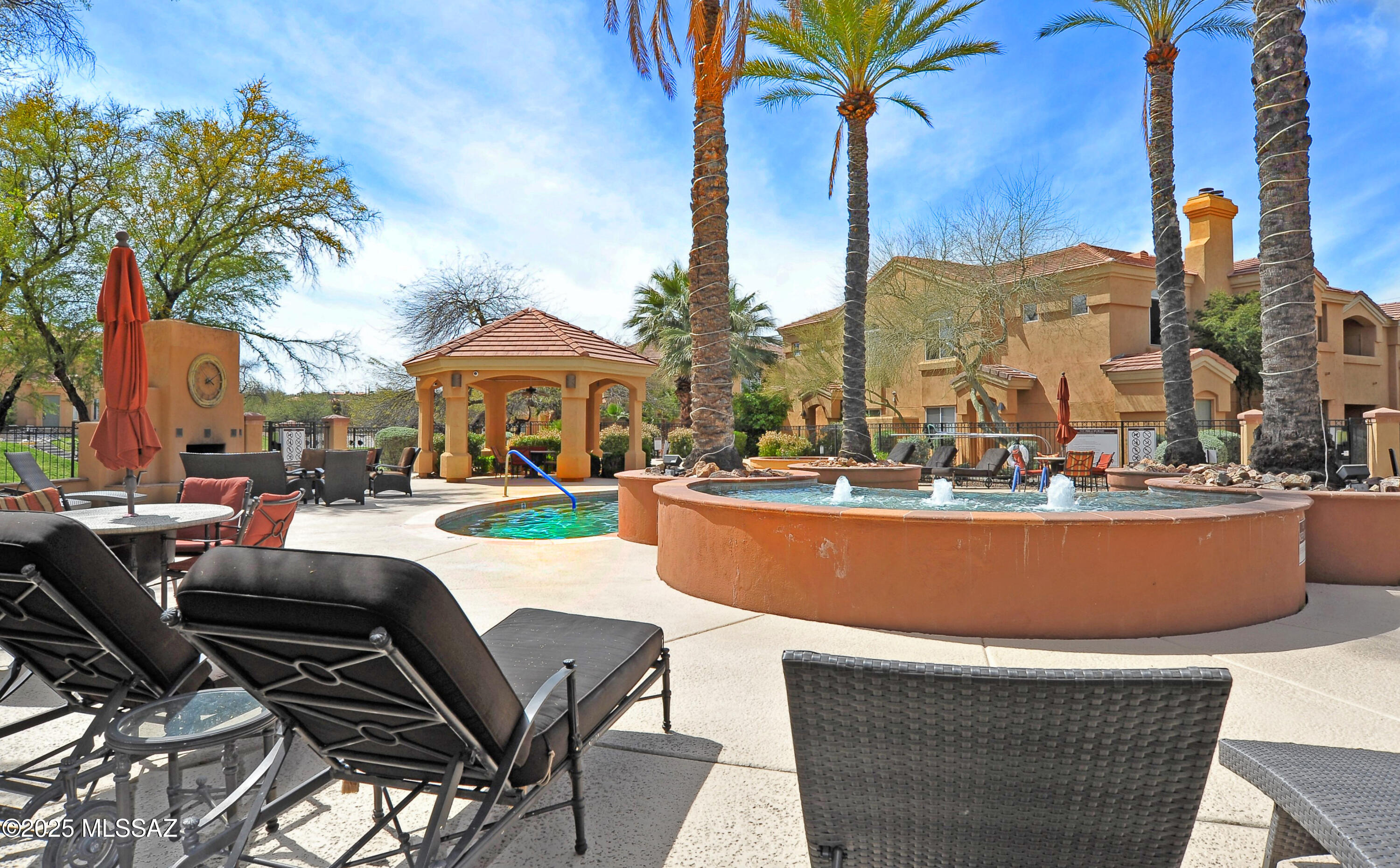 Pinnacle Canyon Condominium - Residential