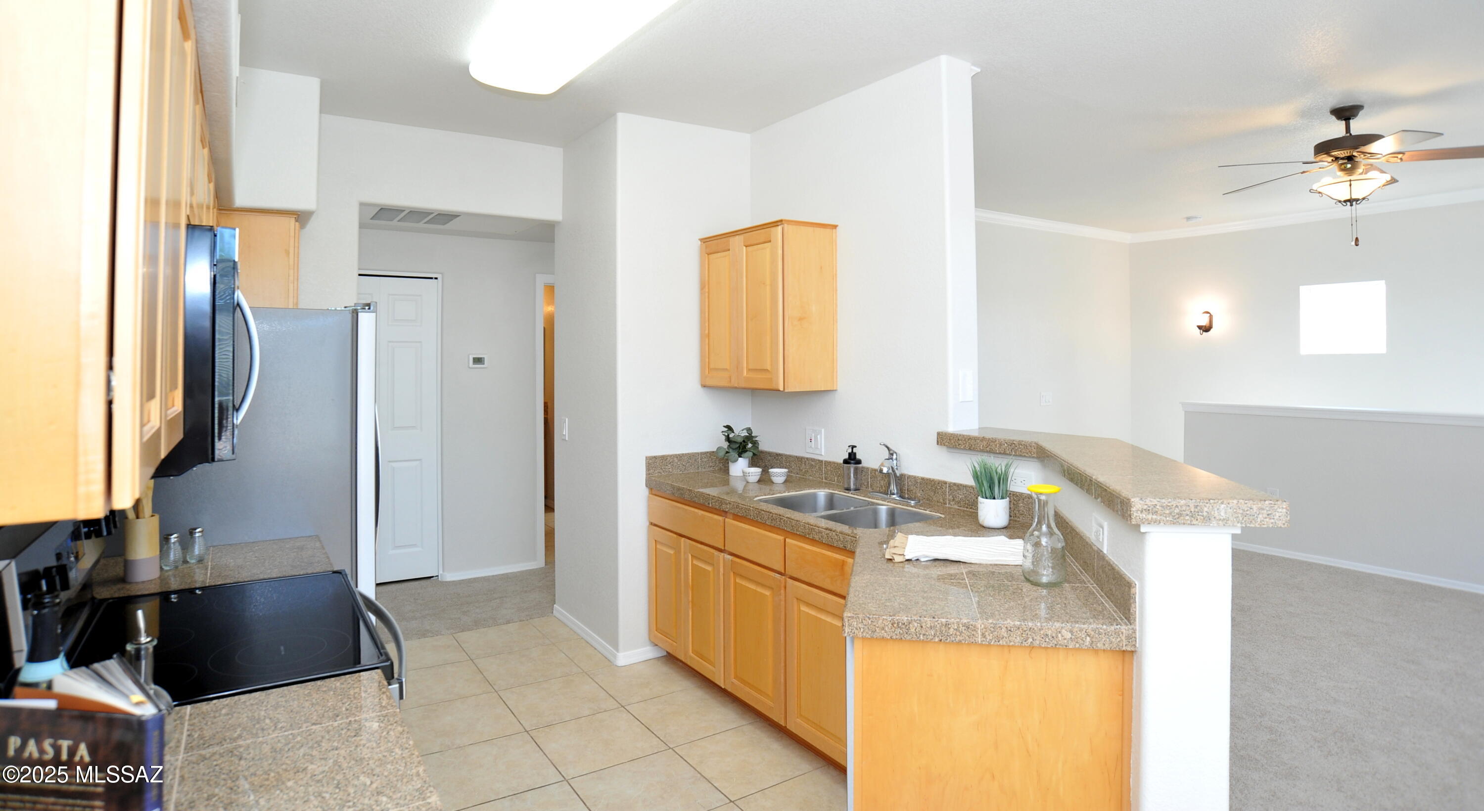 Pinnacle Canyon Condominium - Residential