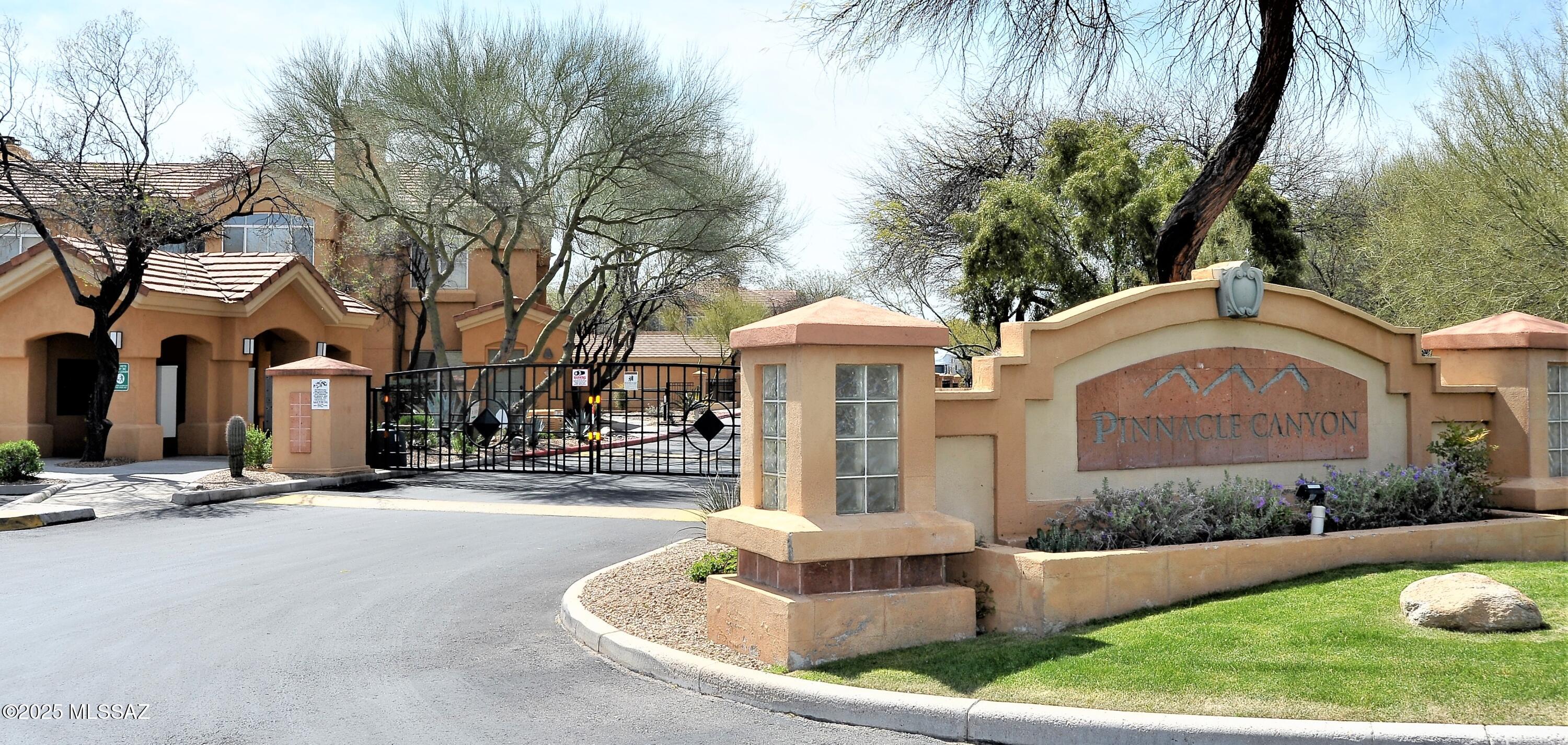 Pinnacle Canyon Condominium - Residential