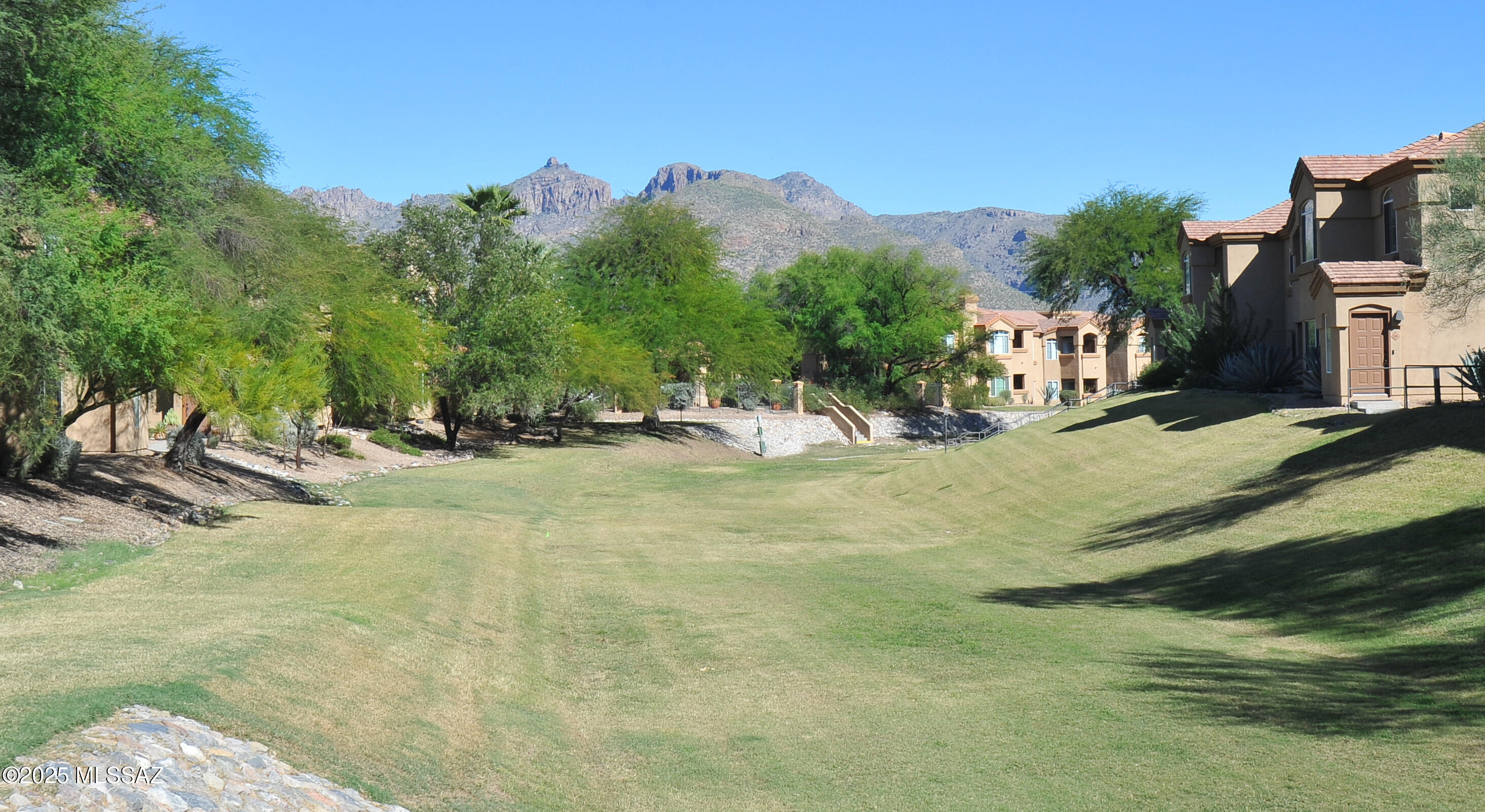Pinnacle Canyon Condominium - Residential