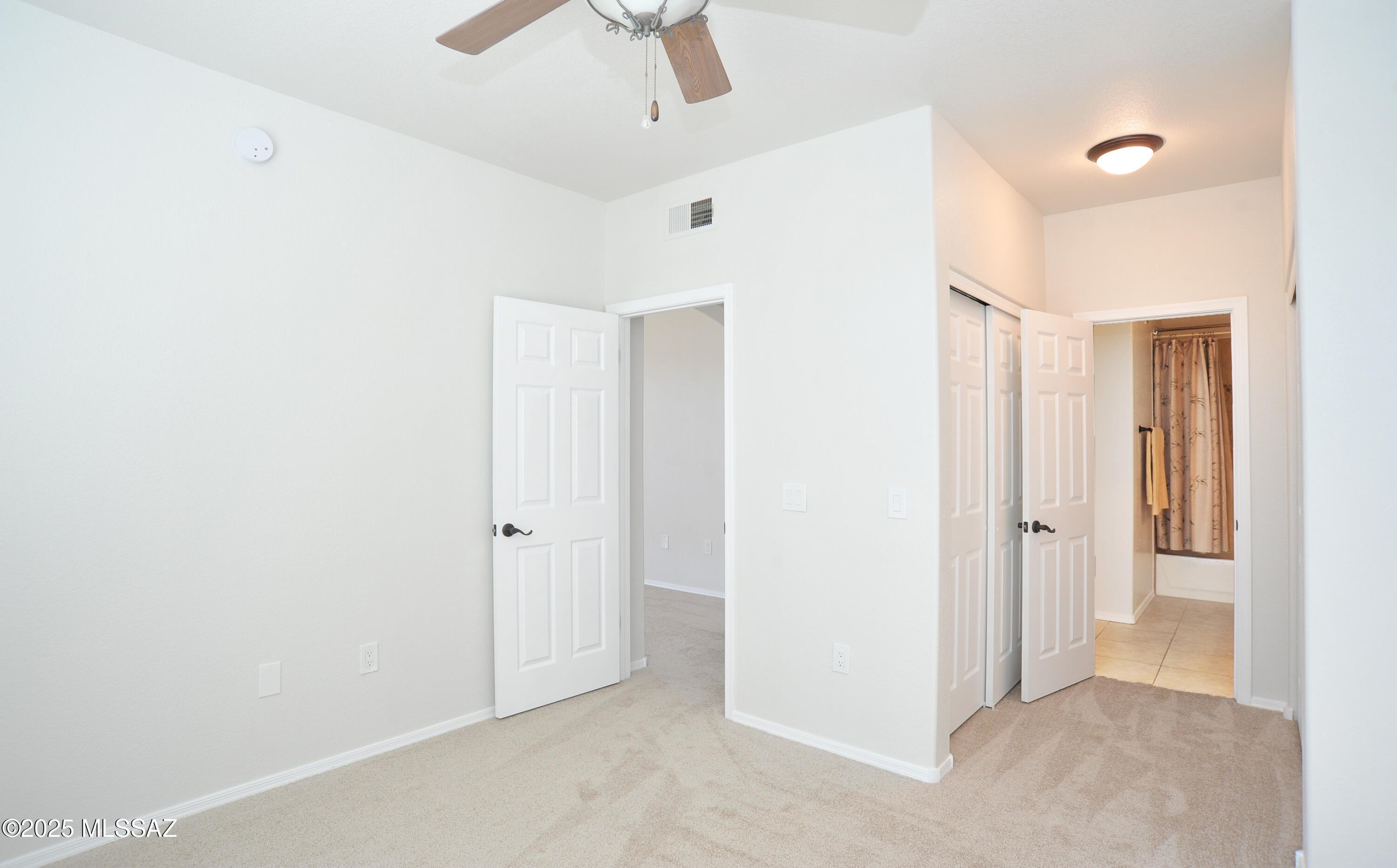Pinnacle Canyon Condominium - Residential