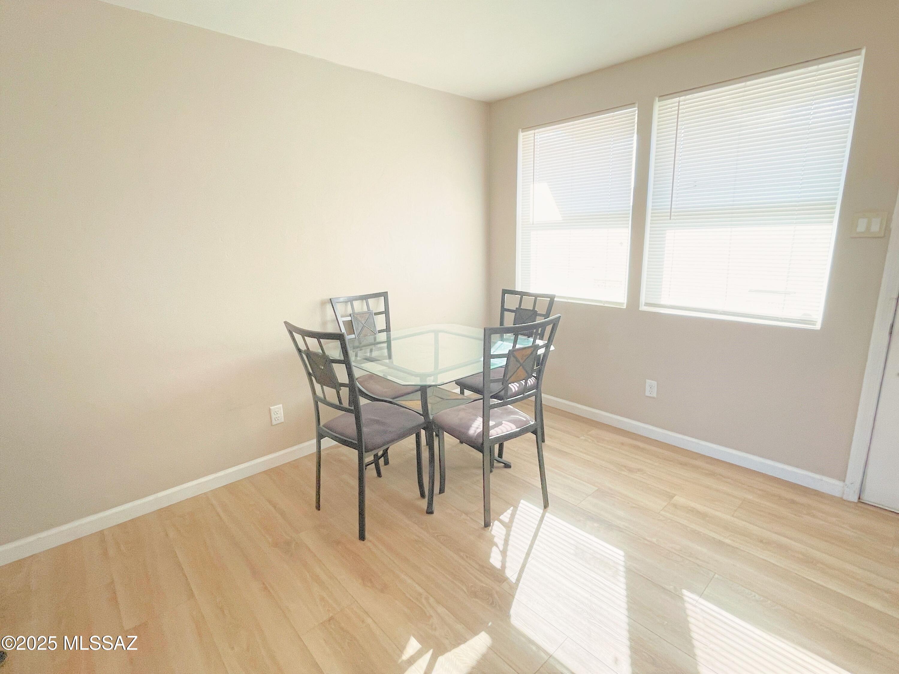 El Campo Estates - Residential Lease
