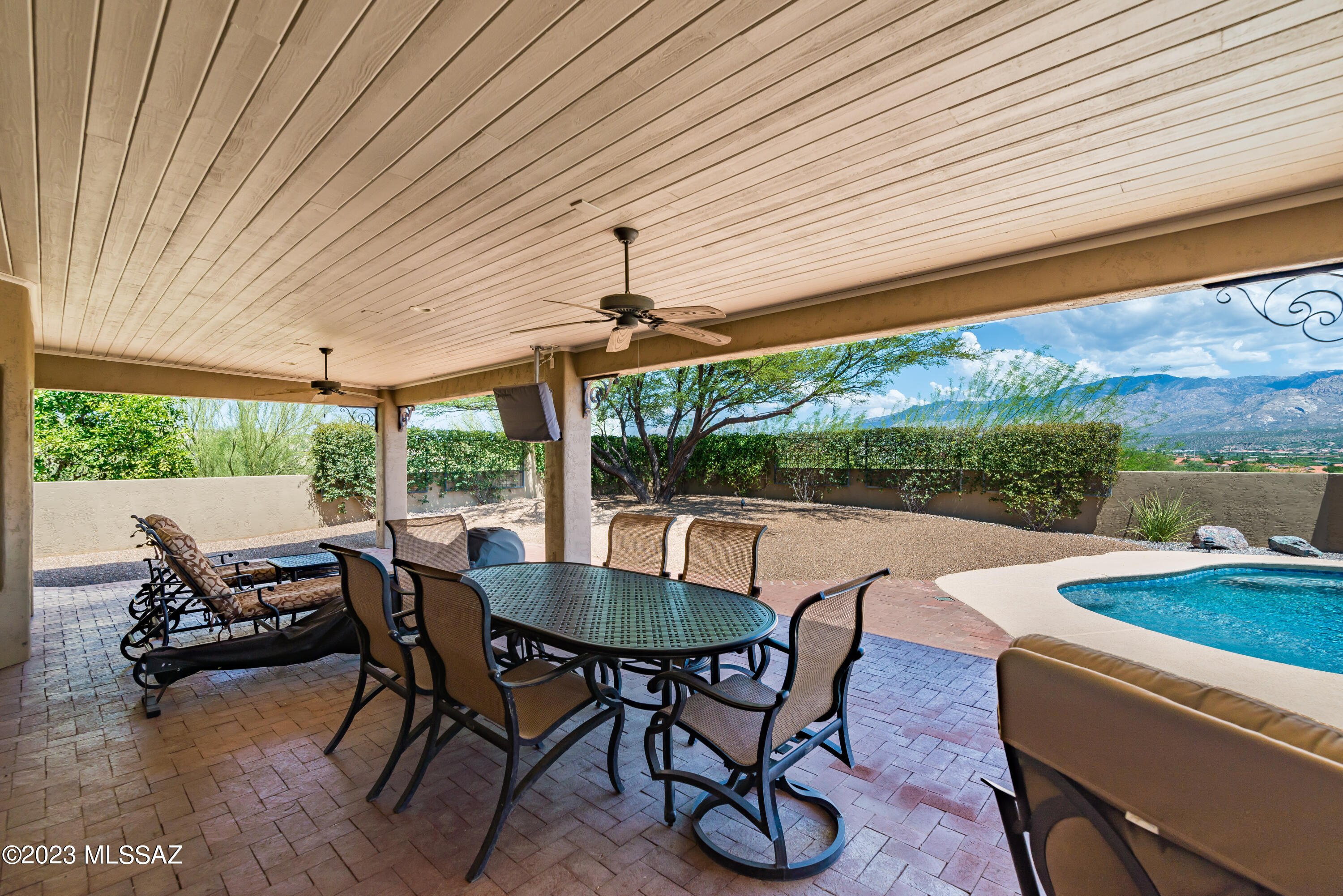Canada Hills Estates (131-133) - Residential