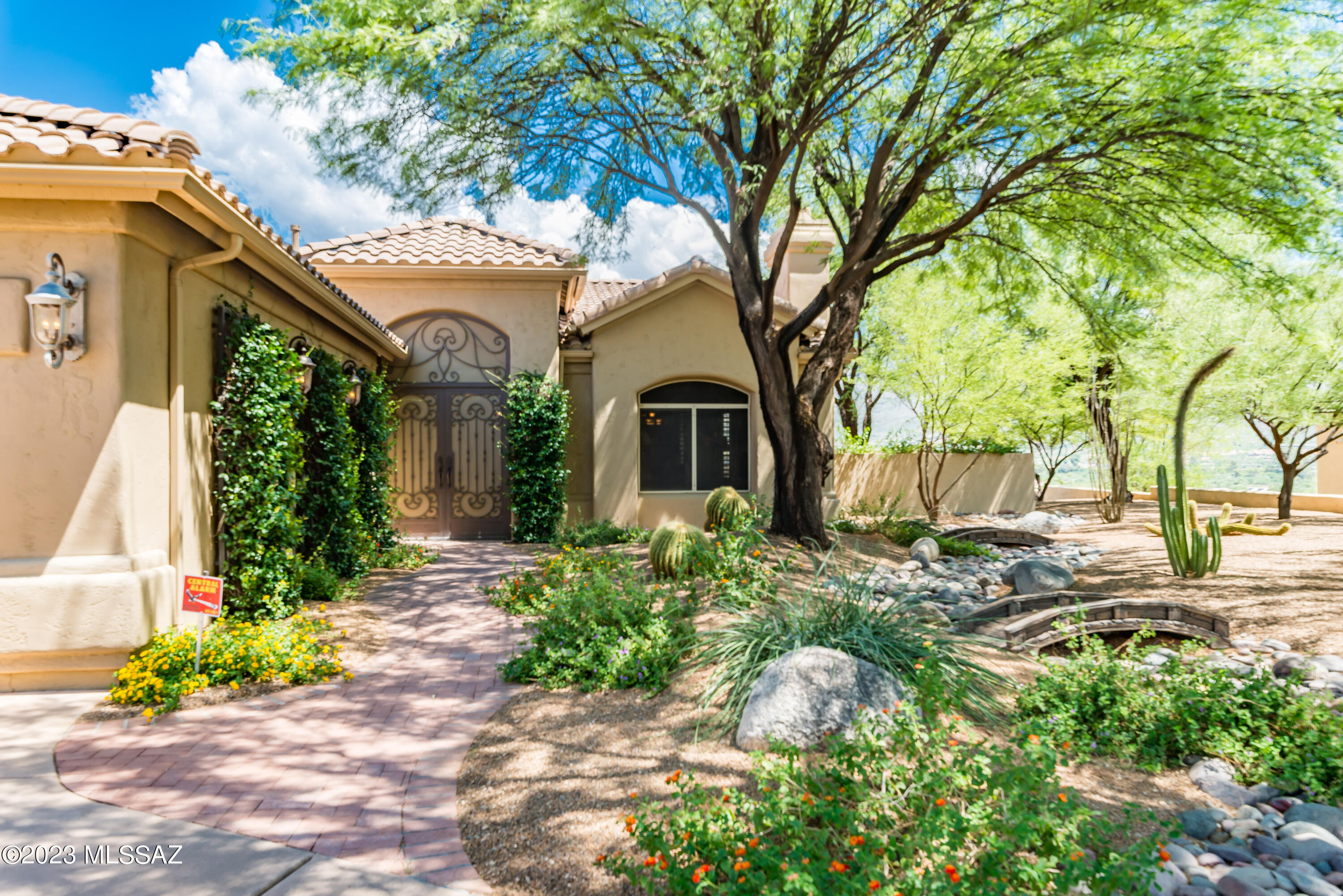 Canada Hills Estates (131-133) - Residential