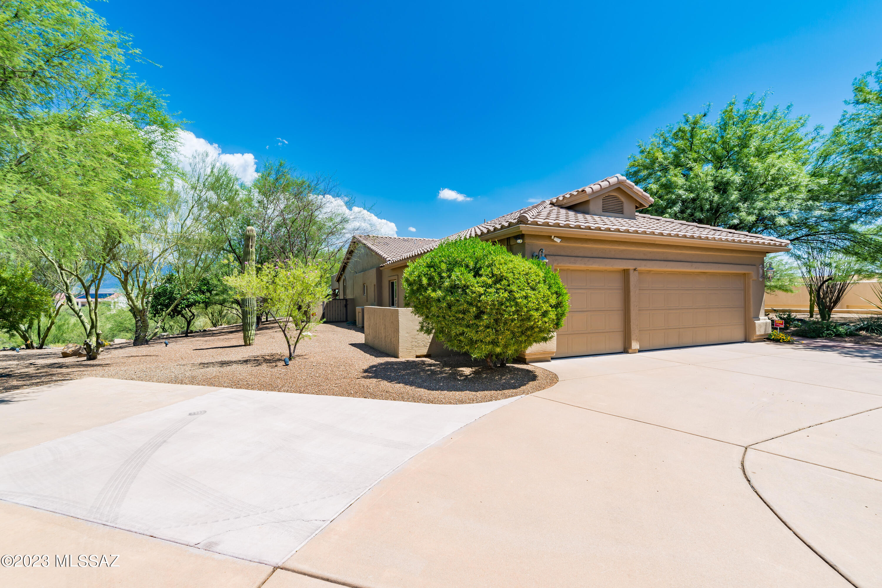 Canada Hills Estates (131-133) - Residential