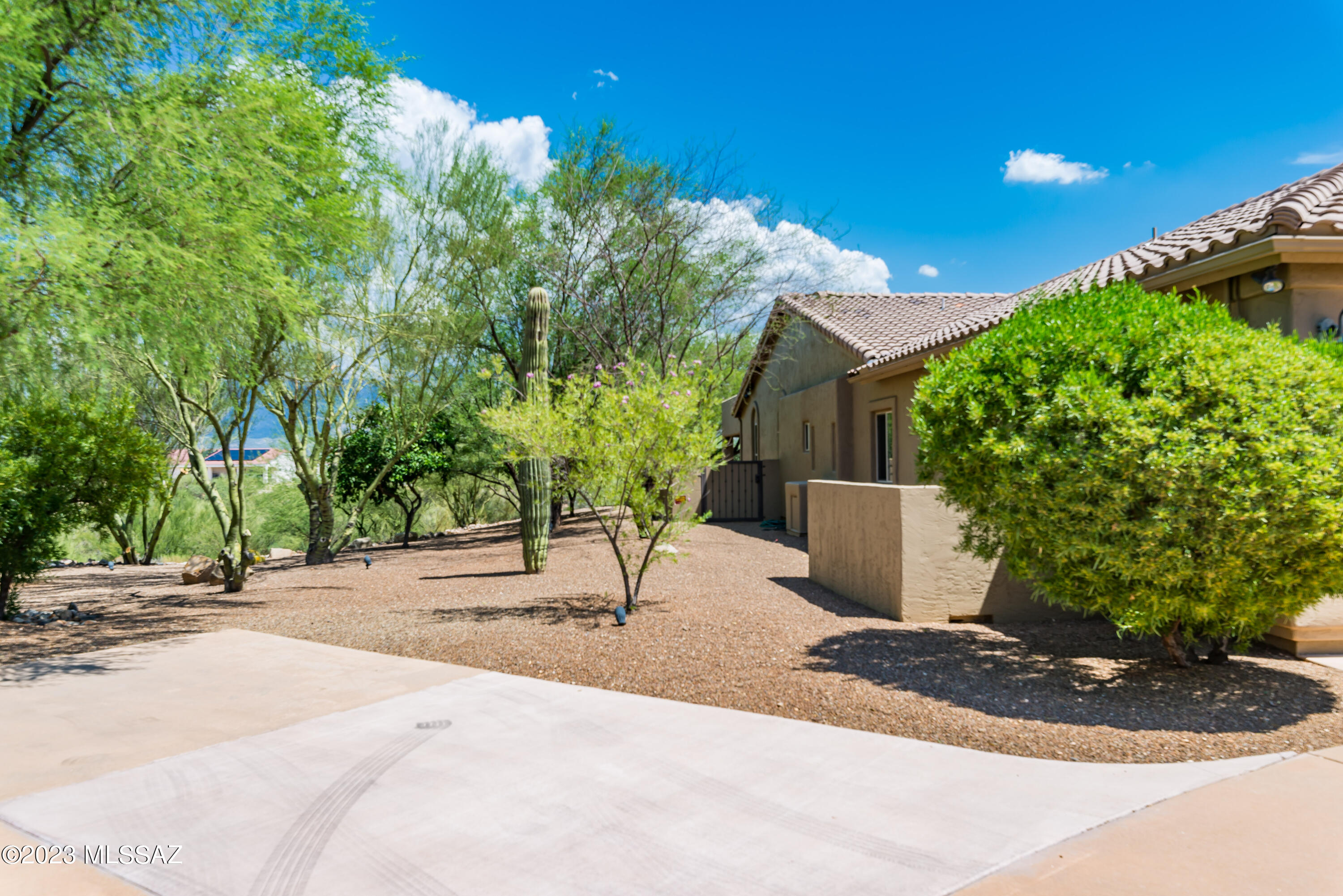 Canada Hills Estates (131-133) - Residential