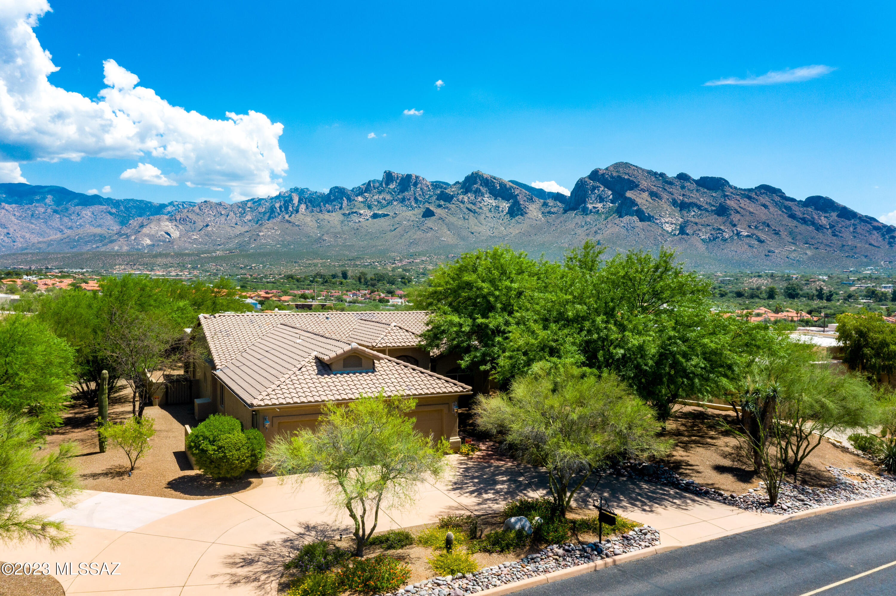 Canada Hills Estates (131-133) - Residential