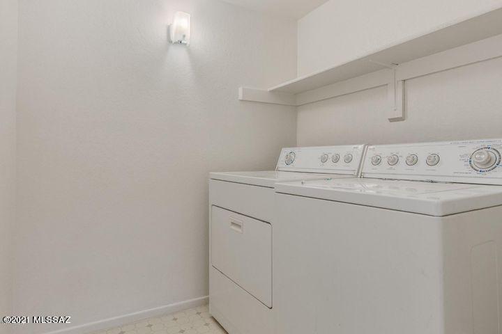 McCormick Place Twnhms Blk I (1-86) - Residential Lease