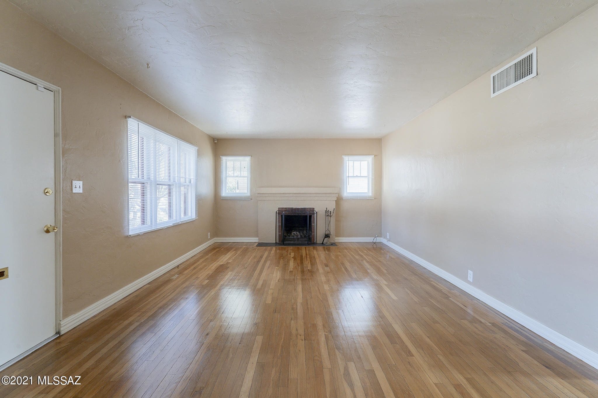 Olsens Addition - Residential Lease