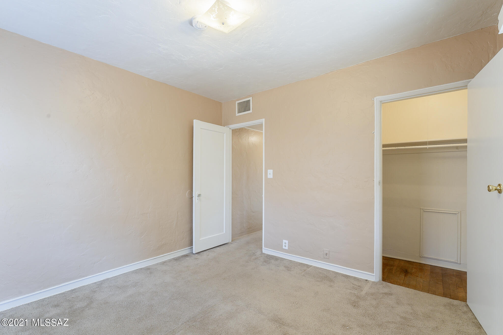 Olsens Addition - Residential Lease