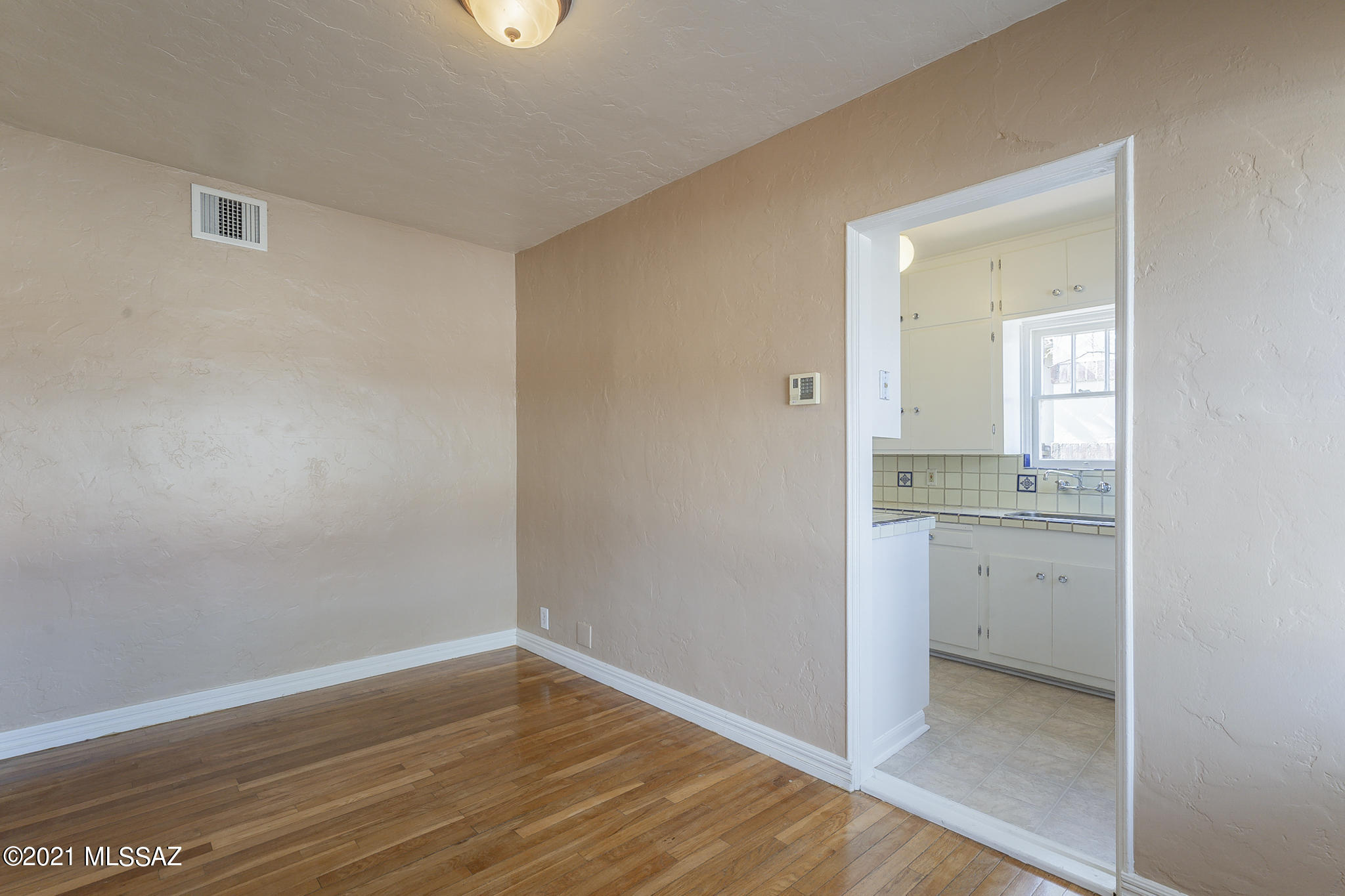 Olsens Addition - Residential Lease