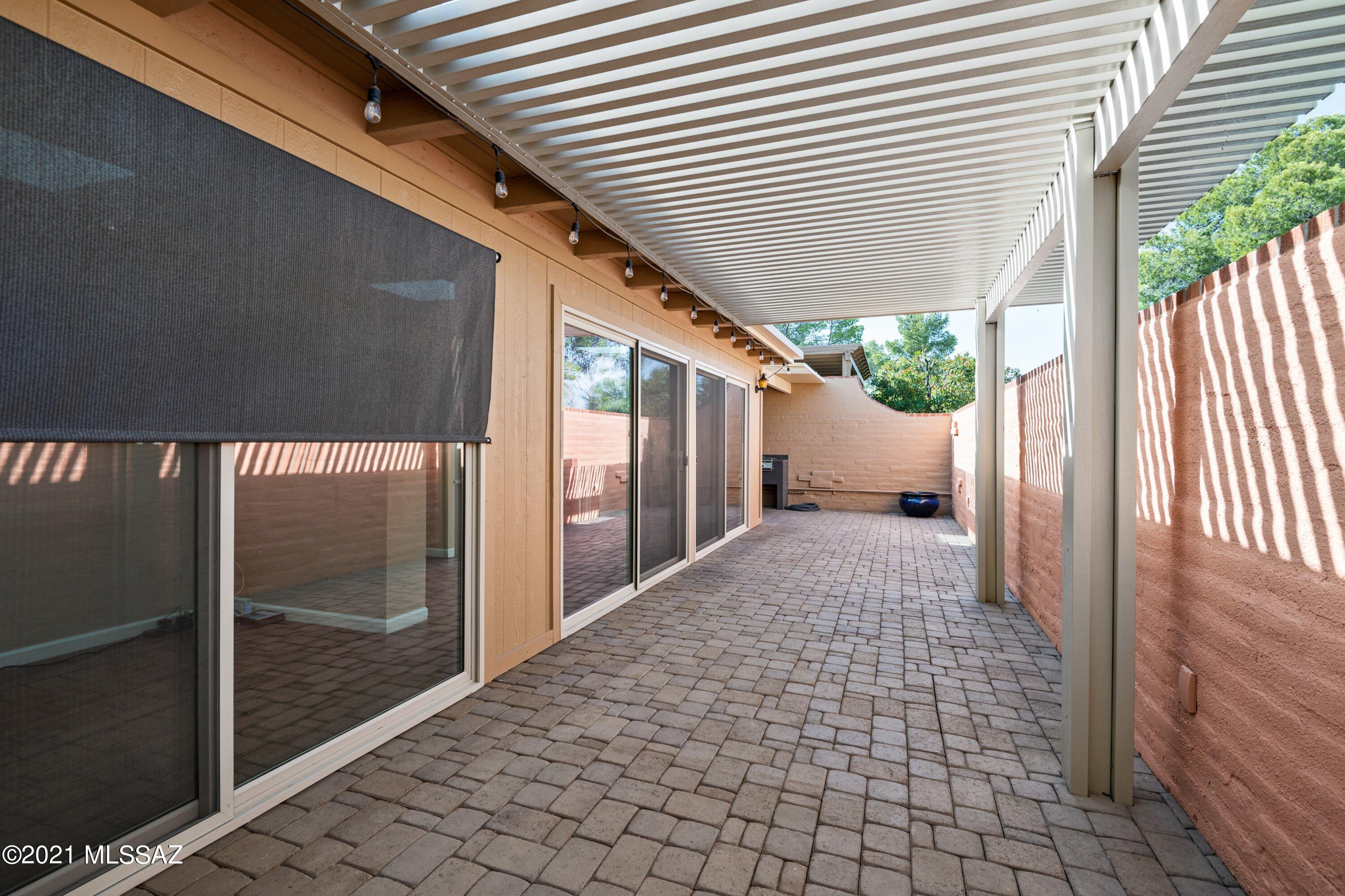 Colonia Verde (13-17) - Residential