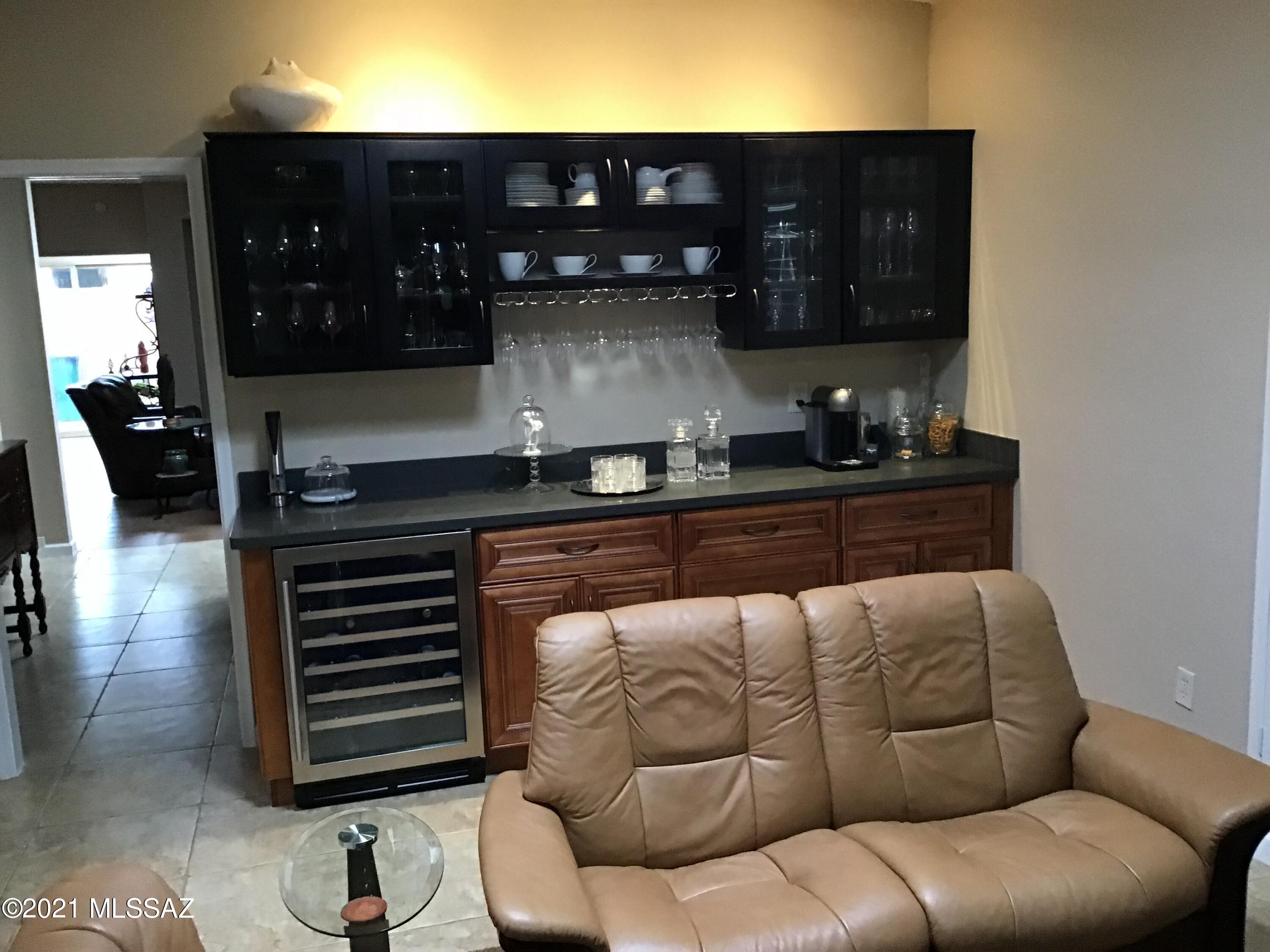 Colonia Verde (13-17) - Residential