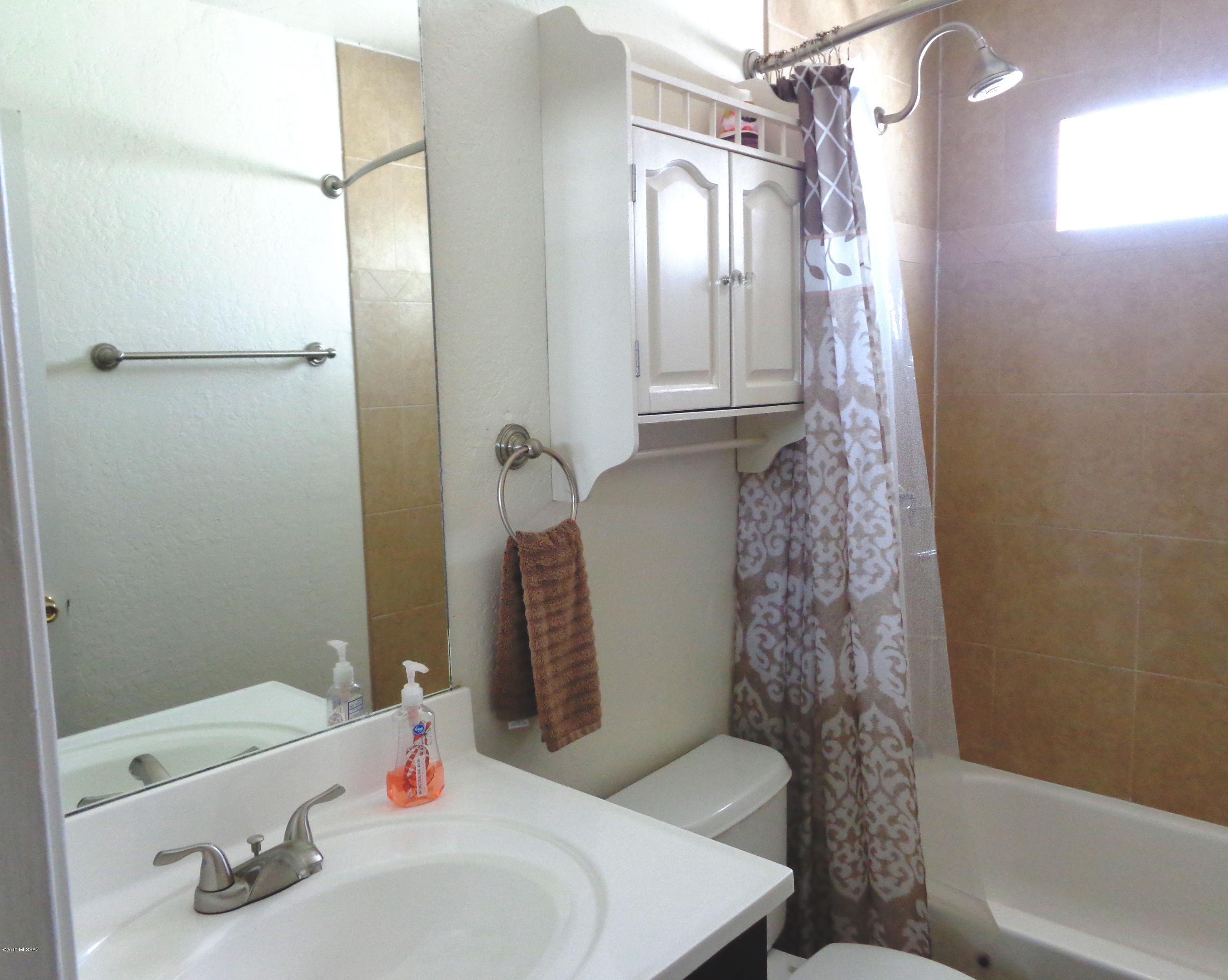 Valle Cereza (1-59) - Residential