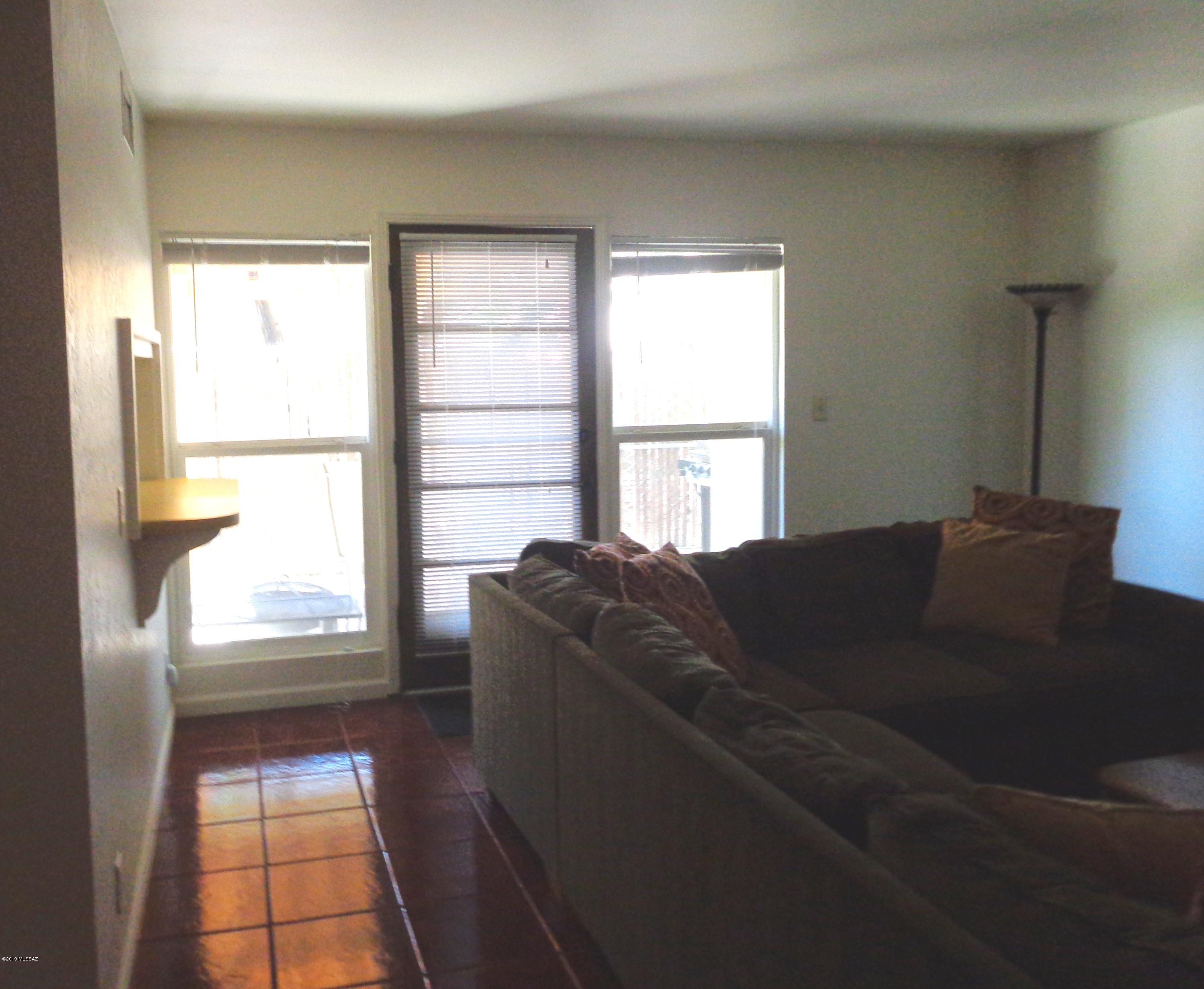 Valle Cereza (1-59) - Residential
