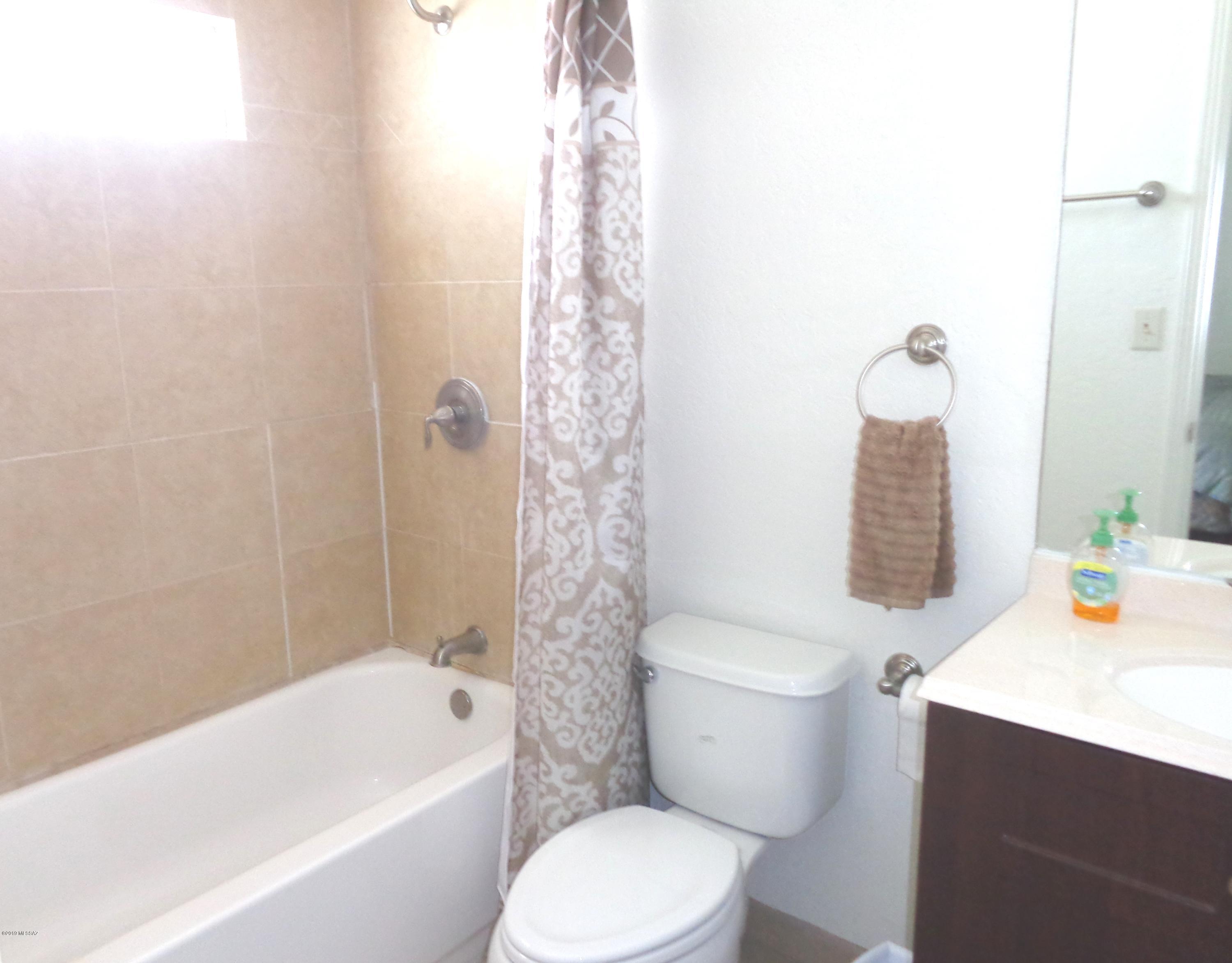 Valle Cereza (1-59) - Residential