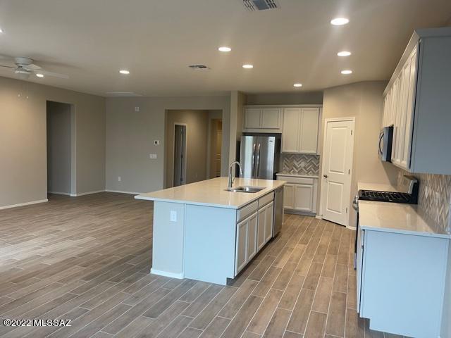 Saguaros Viejos East Phase 2 - Residential Lease