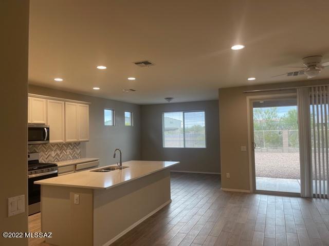 Saguaros Viejos East Phase 2 - Residential Lease