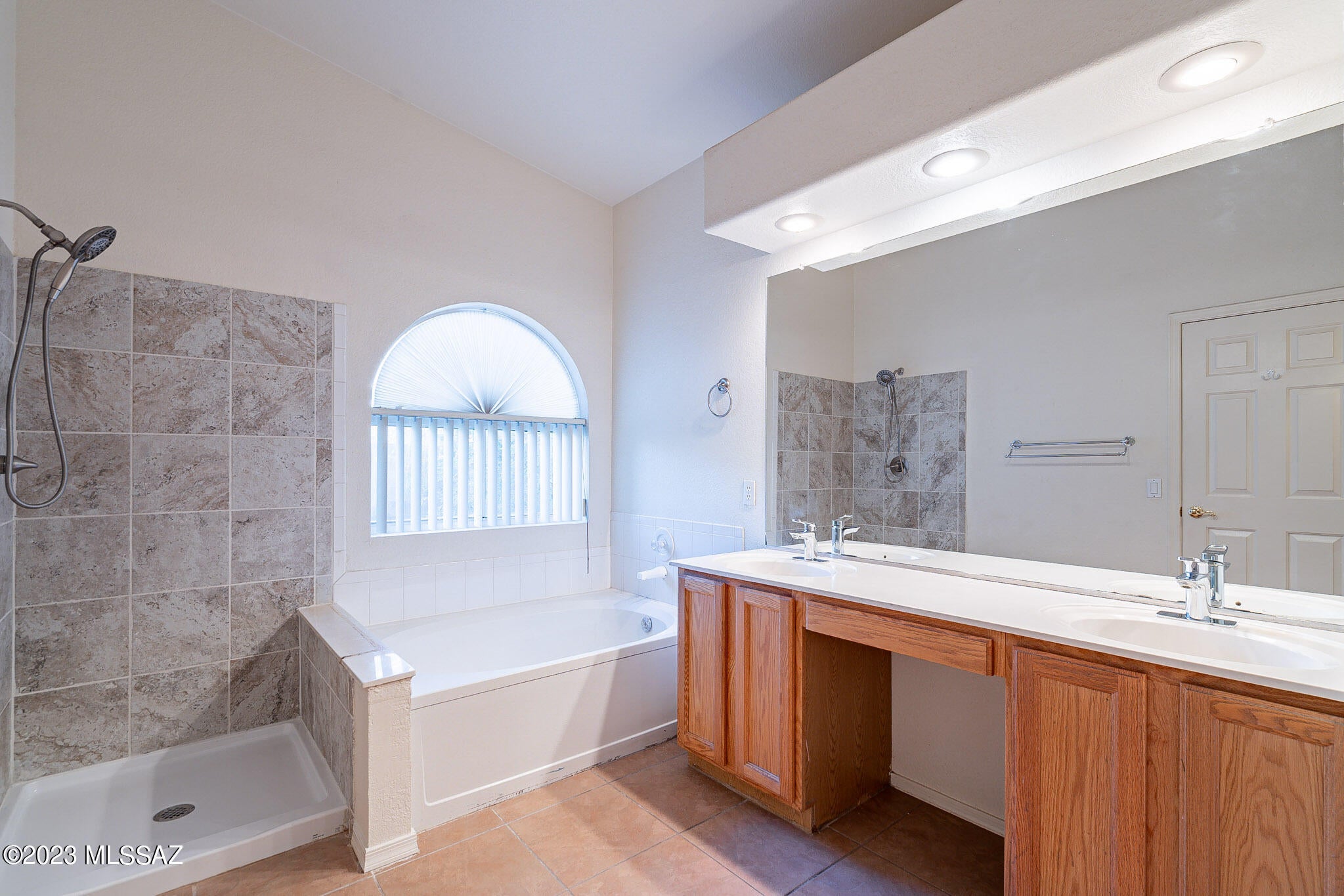 Sonoran Heights II (1-123) - Residential Lease
