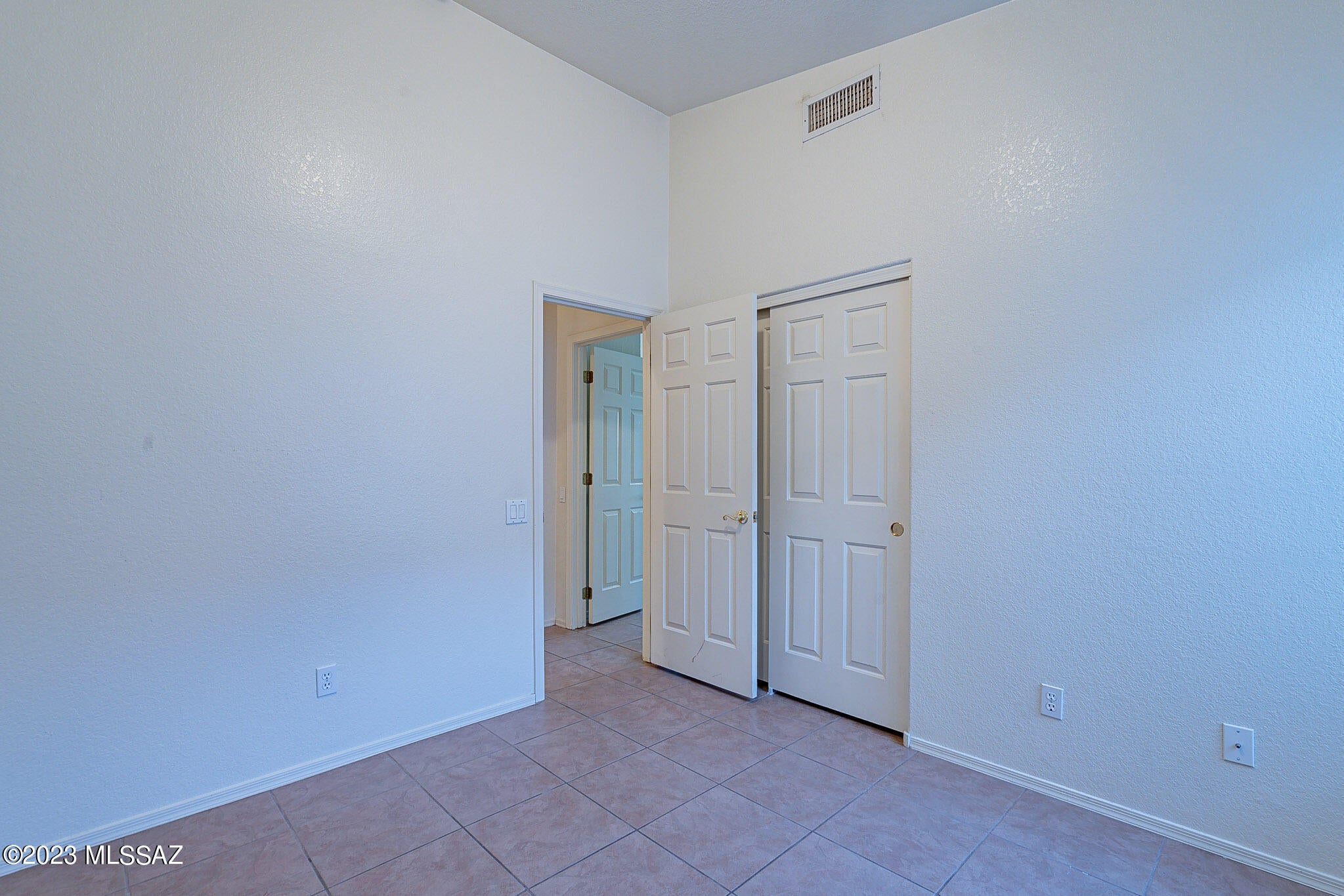 Sonoran Heights II (1-123) - Residential Lease