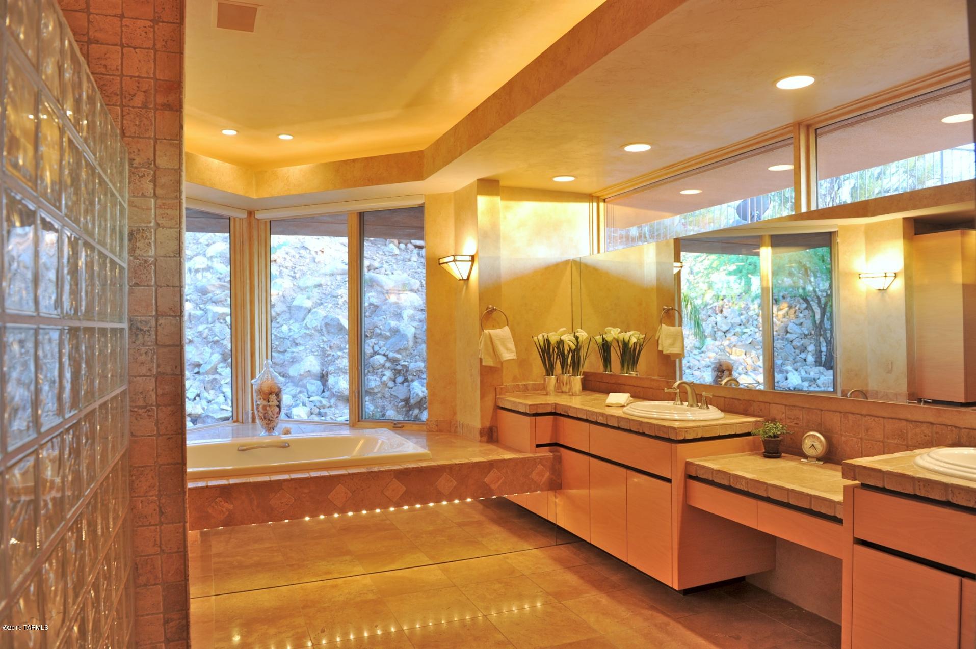 La Reserve (1-24) - Residential