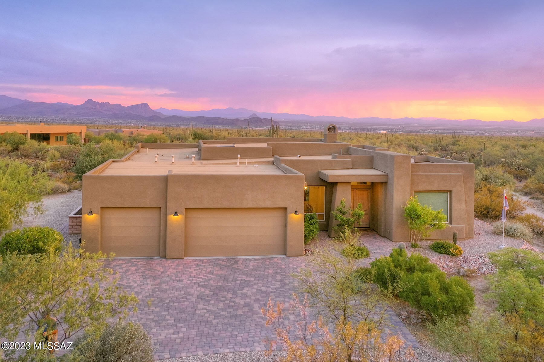 * MODERN RANCH * NESTLED AT THE BASE OF MTNS- OVERLOOKS 2,400 AC OF TORTOLITA PRESERVE! ''PRIVATE ESTATE'' CUSTOM BUILT BY ''AF STERLING'' *GATED* COMMUNITY SURROUNDED BY LUSH SONORAN DESERT, SOARING SAGUAROS, FOREVER MTN & CITY VIEWS! POPULAR FLRPLAN- OFFERS HUGE GATHERING RM- HEART OF THE HOME- OPENS TO GOURMET CHEFS KIT, SS APPLIC, GAS RANGETOP, OVERSIZED QUARTZ  WORK ISLAND/BKFAST BAR & TILE BKSPLASH! GREAT RM- BOASTS WALL OF GLASS SLIDERS TO CREATE A SEAMLESS TRANSITION  TO INDOOR/OUTDOOR LIVING! *BONUS* FLEX/REC RM, +DINING/HM OFFICE + GUEST WING
RESORT STYLE -SALT WTR POOL W/LAGOON SITTING AREA, PERGOLA, PAVED PATIOS & MTN VIEWS!  RM FOR RV GARAGE ALLOWED/FULL RV HOOK UPS ! LIVE DOVE MTN LIFESTYLE...HIKING/BIKING, GOLF CLUBS/FITNESS,  K-8 ''STEM'' SCHOOL, RITZ CARLTON RESORT