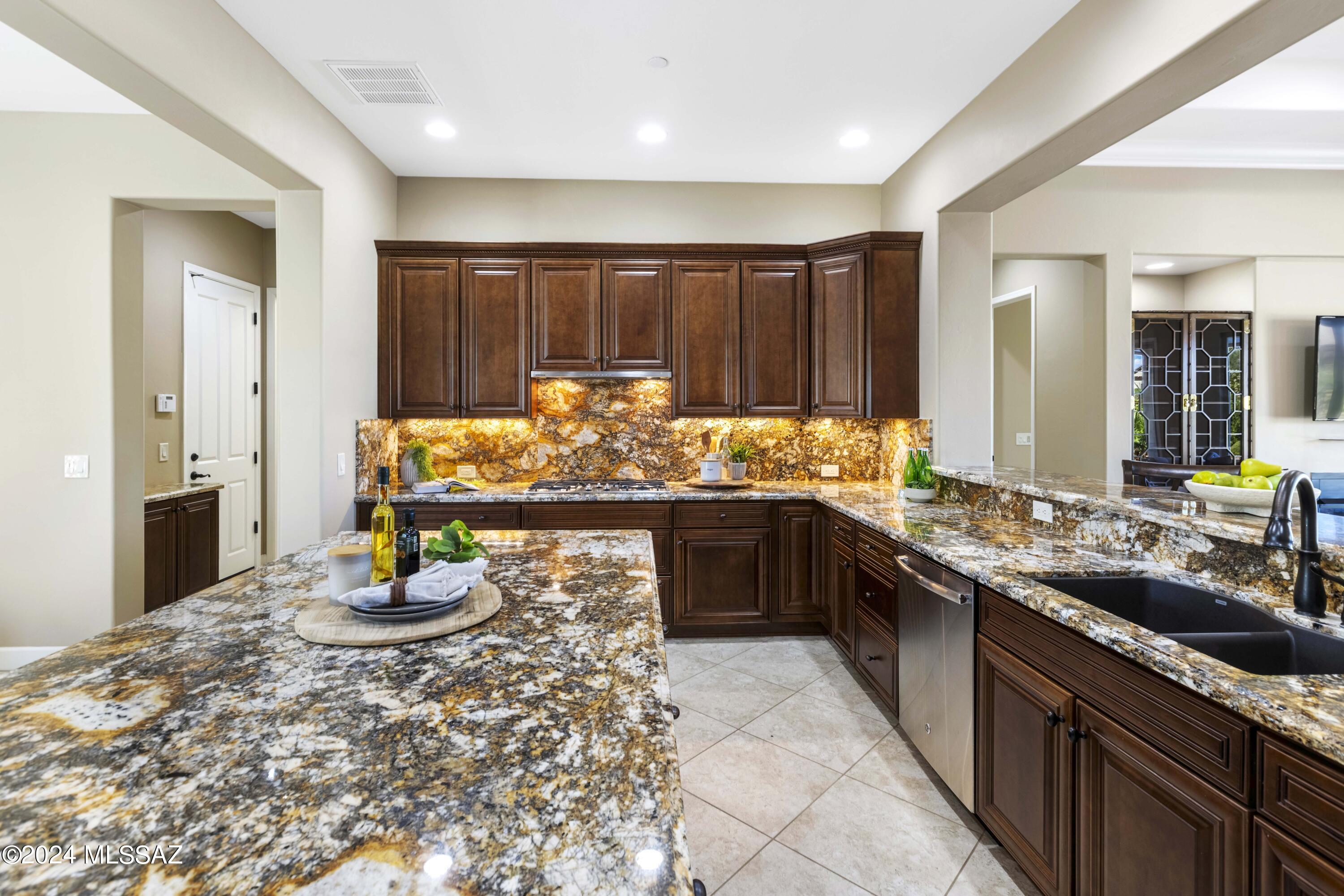 Saddlebrooke Ranch - Residential
