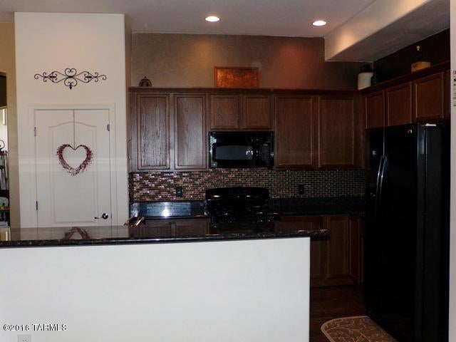 Rancho Del Lago (1-100) - Residential Lease