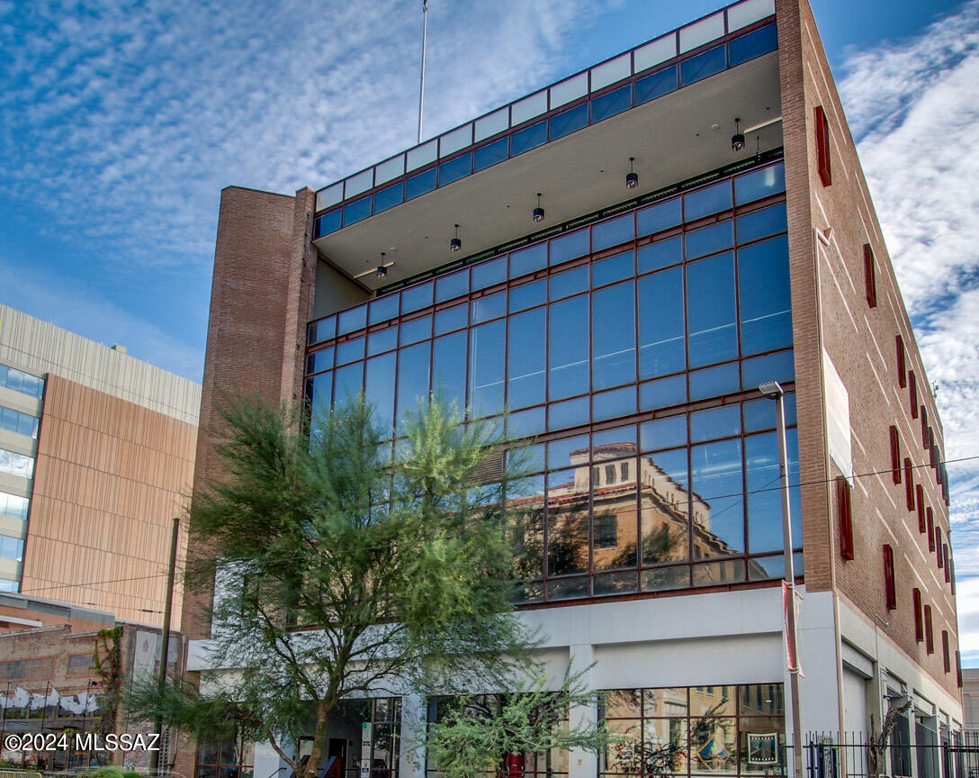 44 East Broadway - Residential