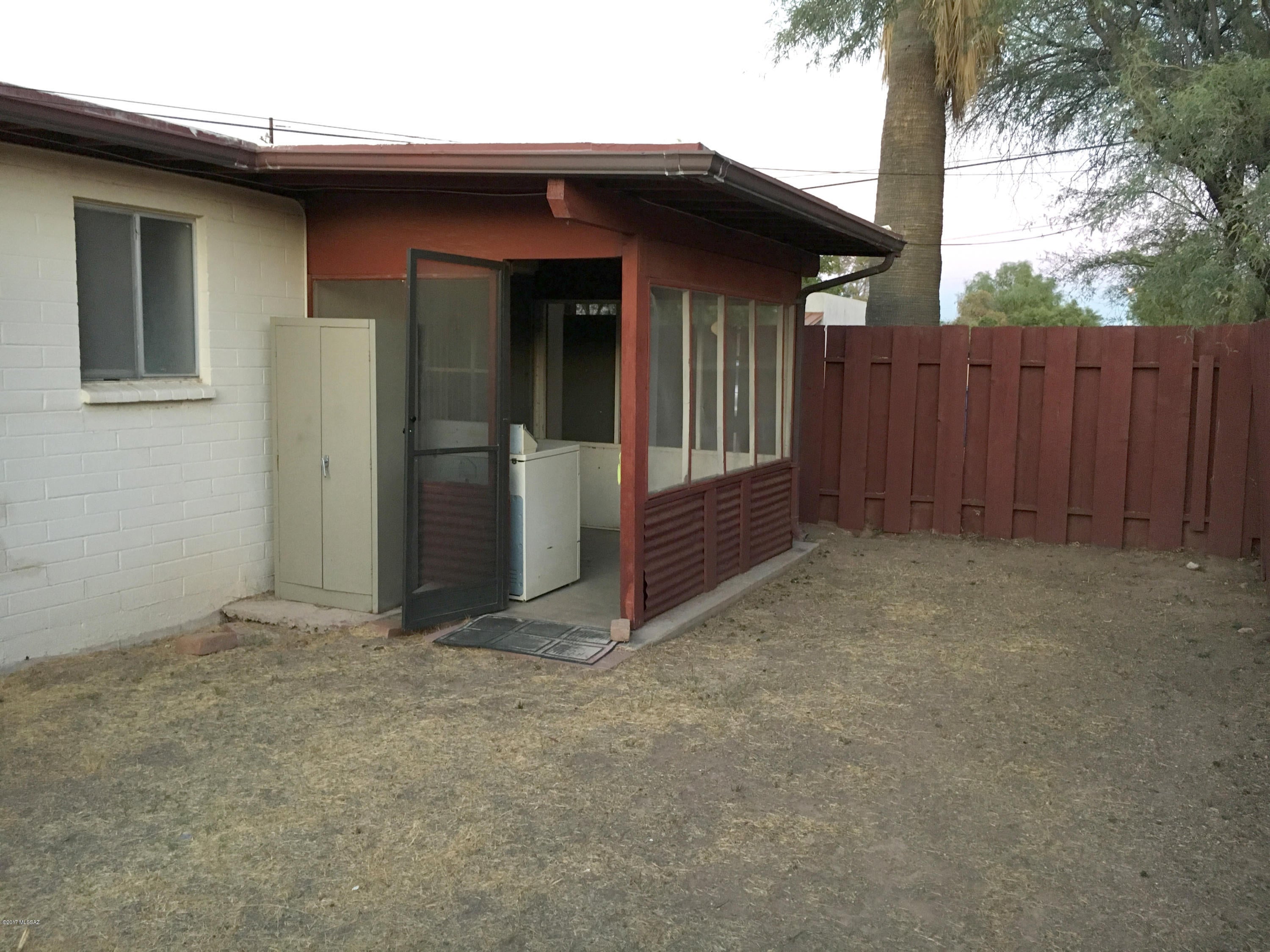Catalina Farms - Residential Lease