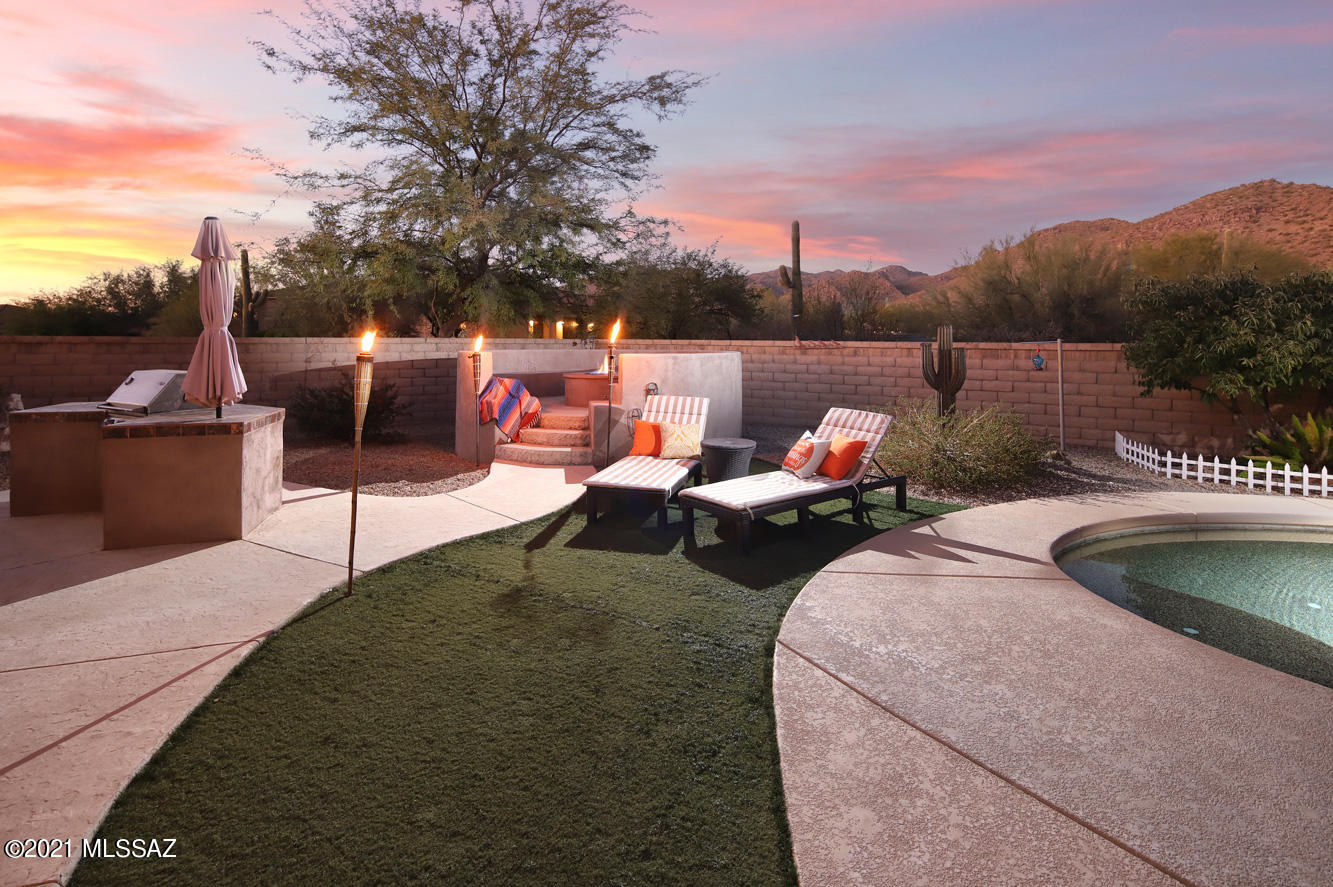 Dos Lagos at Dove Mountain (1-91) - Residential